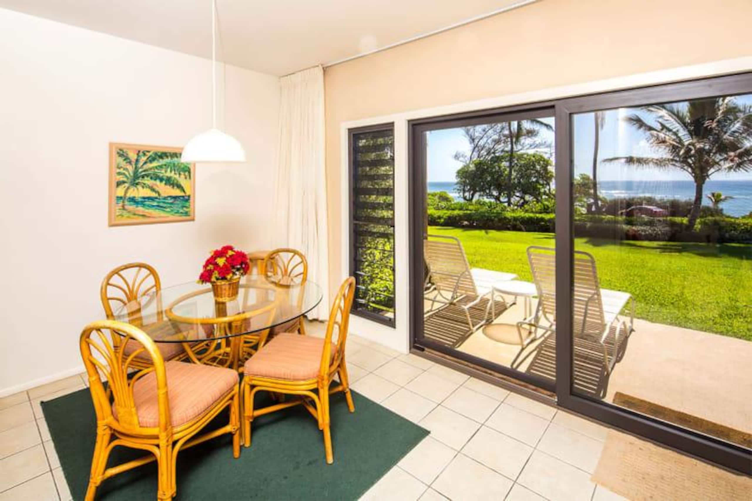 Beachside escape w/ lanai & resort pool - Photo 4