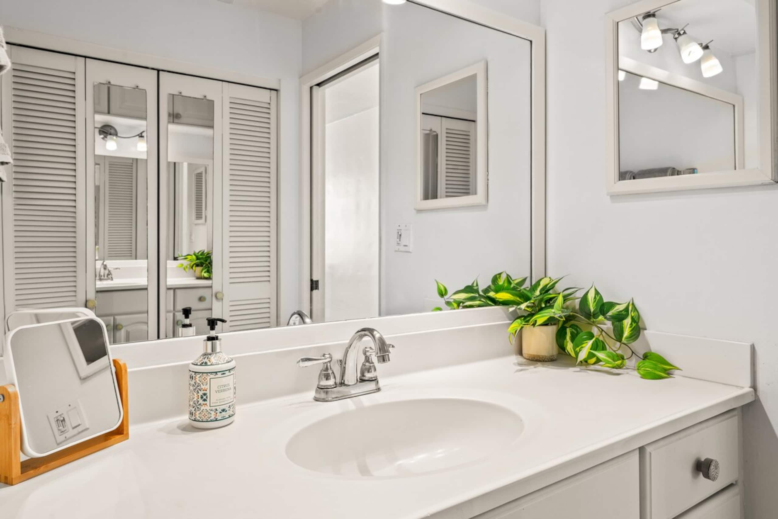 Driftwood Oceanfront - Photo 12