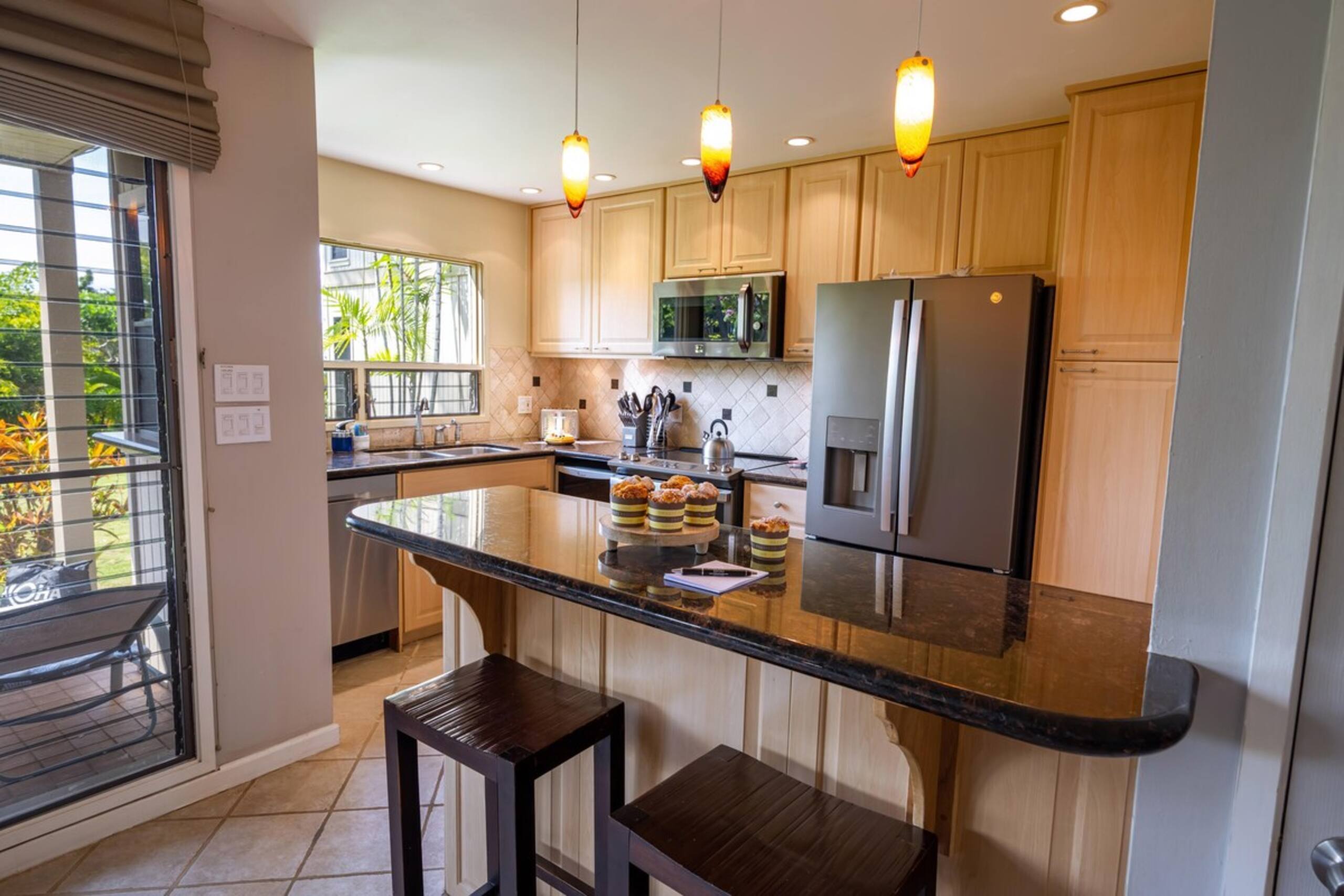 Luxury on a Budget Wailea Ekolu 1403 -1 Bed/2 Bath - Photo 11