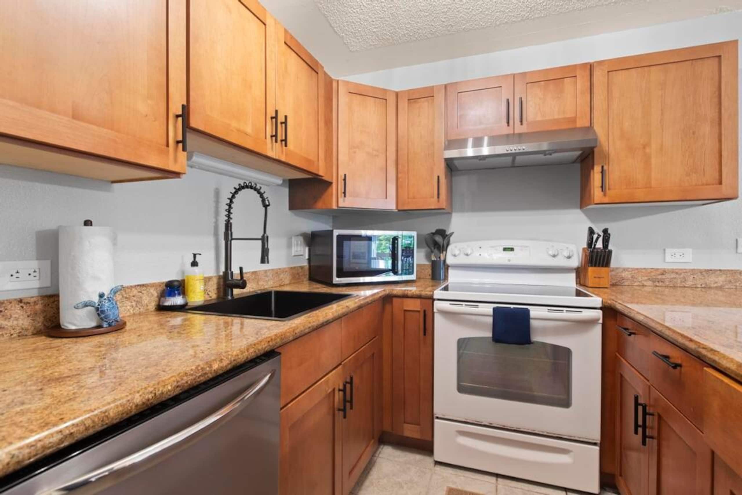 *Kamaole Sands*-Ground Level Unit - Photo 19