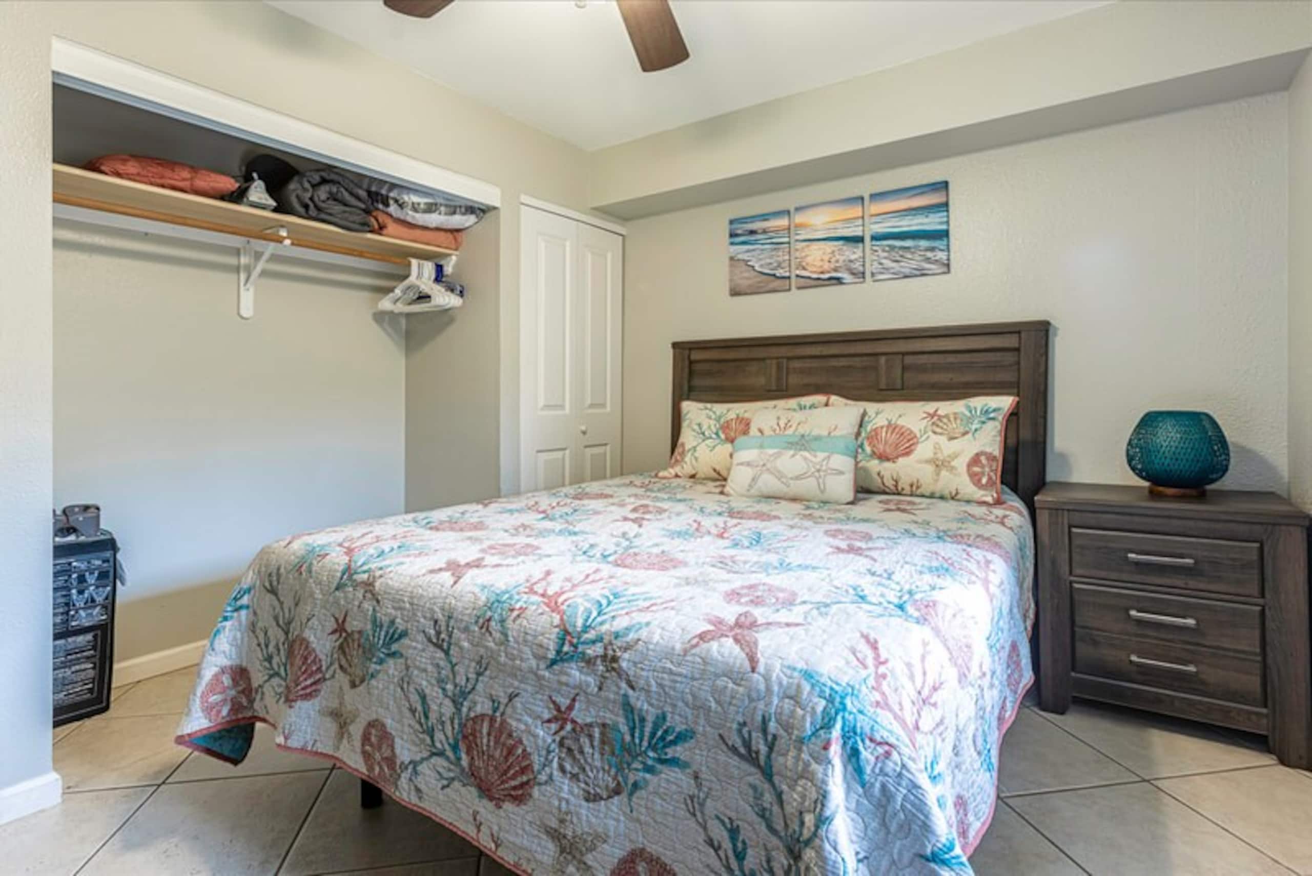 2-Bdrm Condo across from beach - Photo 10
