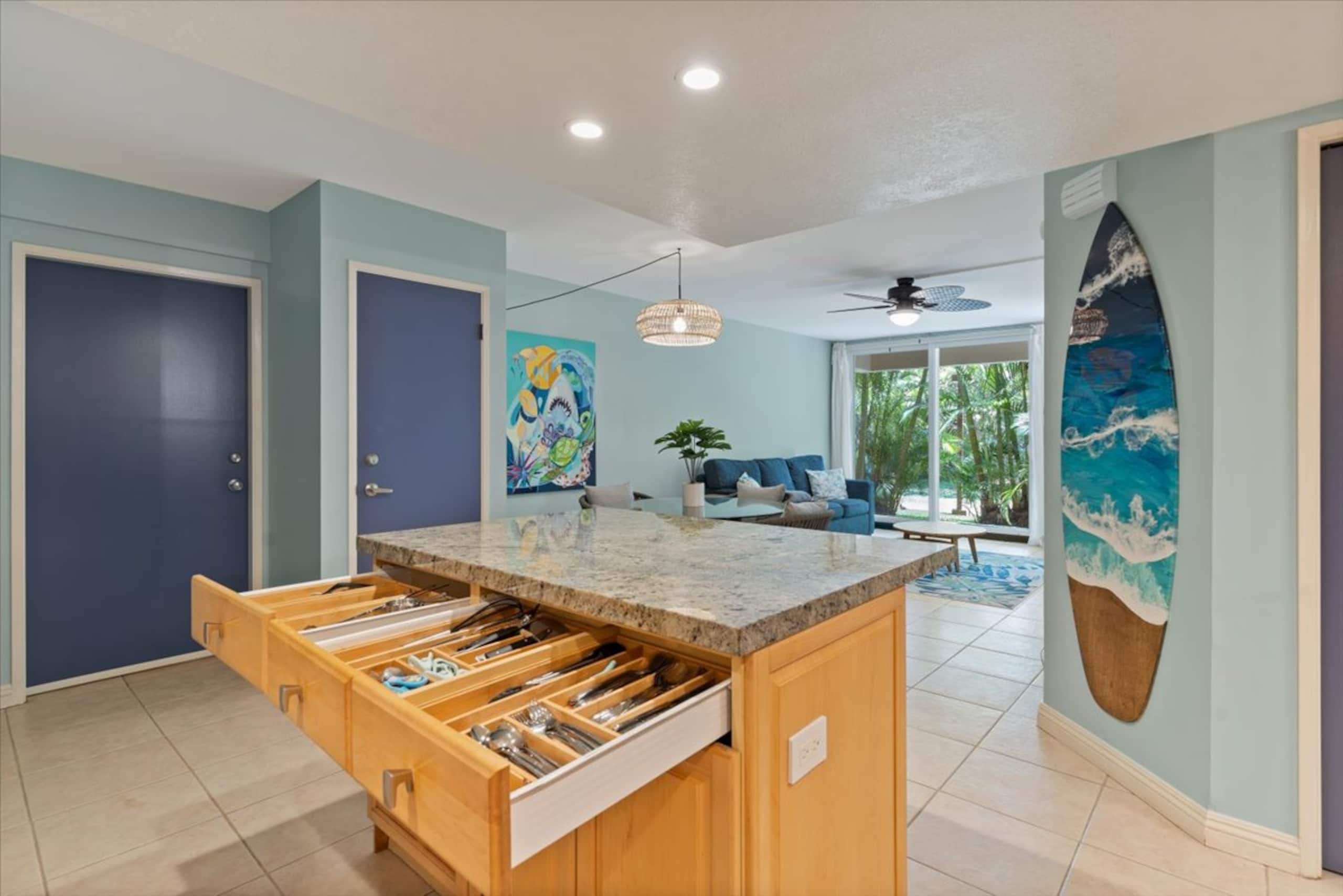Entire 2bd/2ba condo in Kihei Steps at Kamaole II - Photo 61