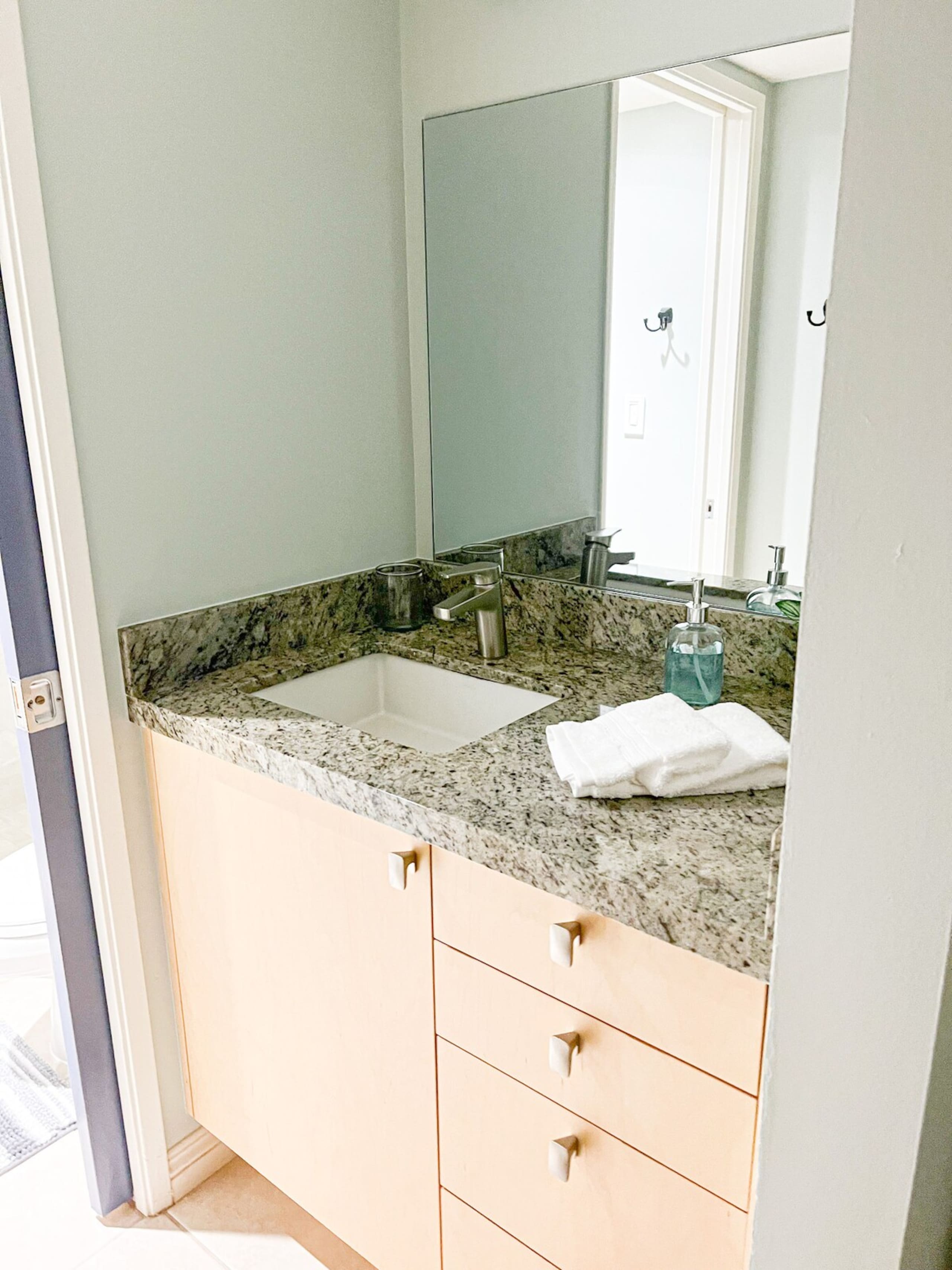 Entire 2bd/2ba condo in Kihei Steps at Kamaole II - Photo 11