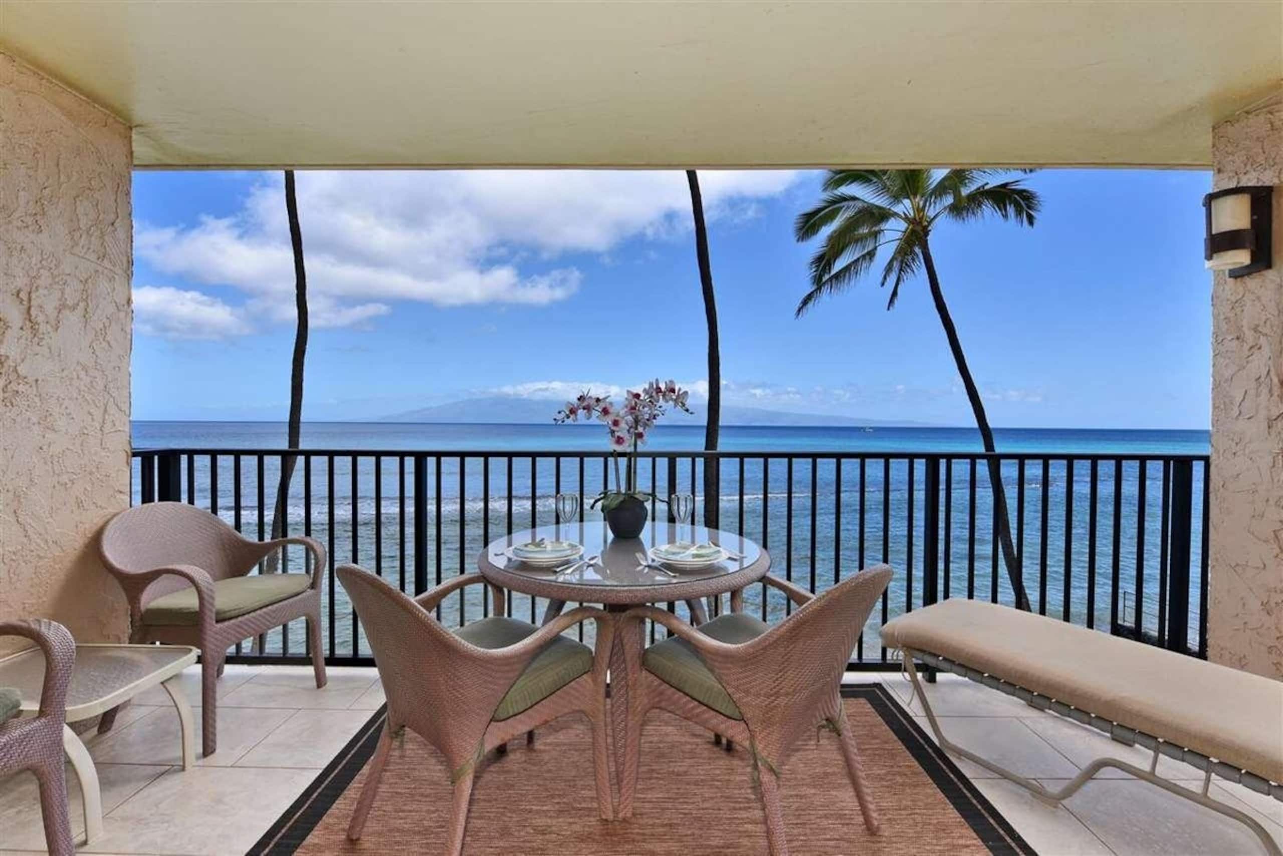 180-Degree Oceanfront View, Corner Unit - Photo 6
