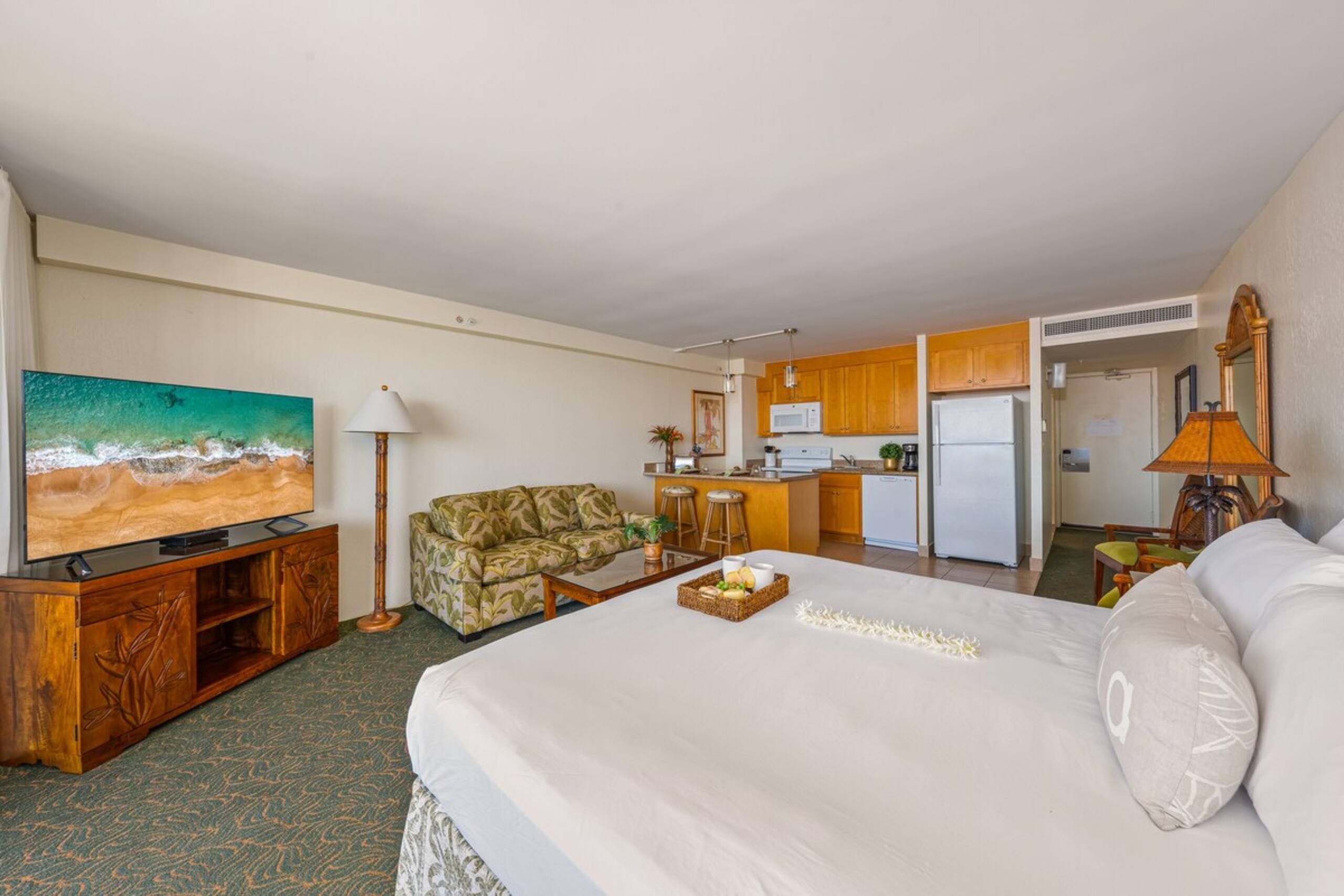 Penthouse Condo w/ Ocean Views Pools - KS 940 - Photo 2