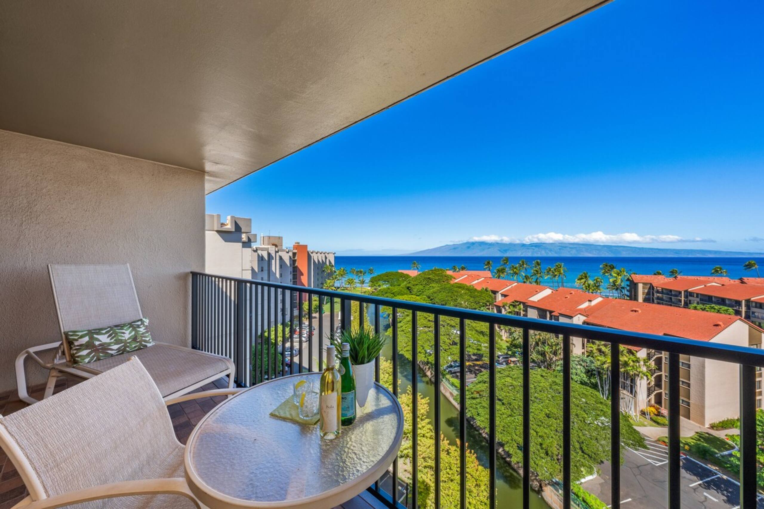 Penthouse Condo w/ Ocean Views Pools - KS 940 - Photo 8