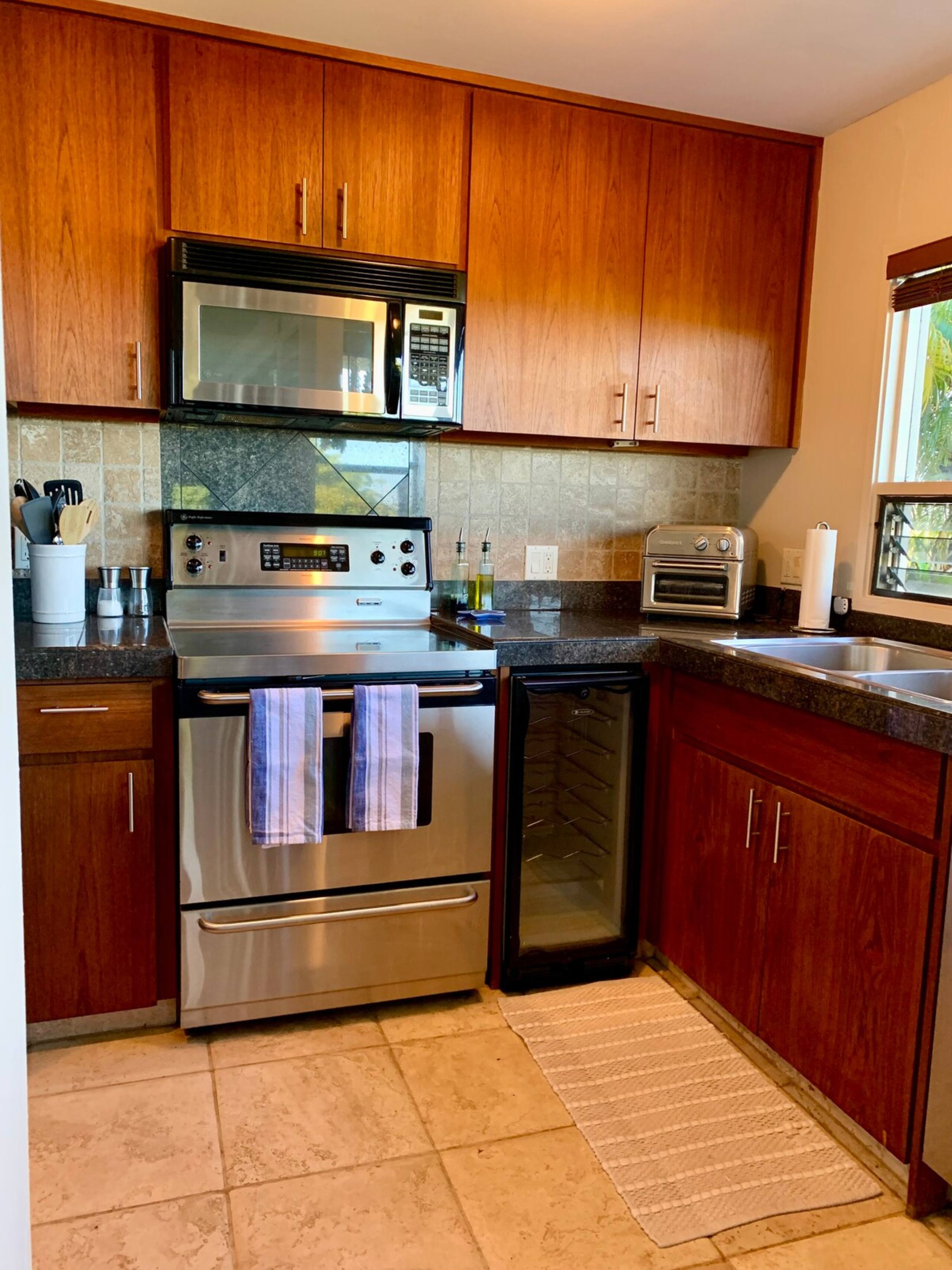 Wailea Ekolu 505, Ocean Views, New Furnishings - Photo 7
