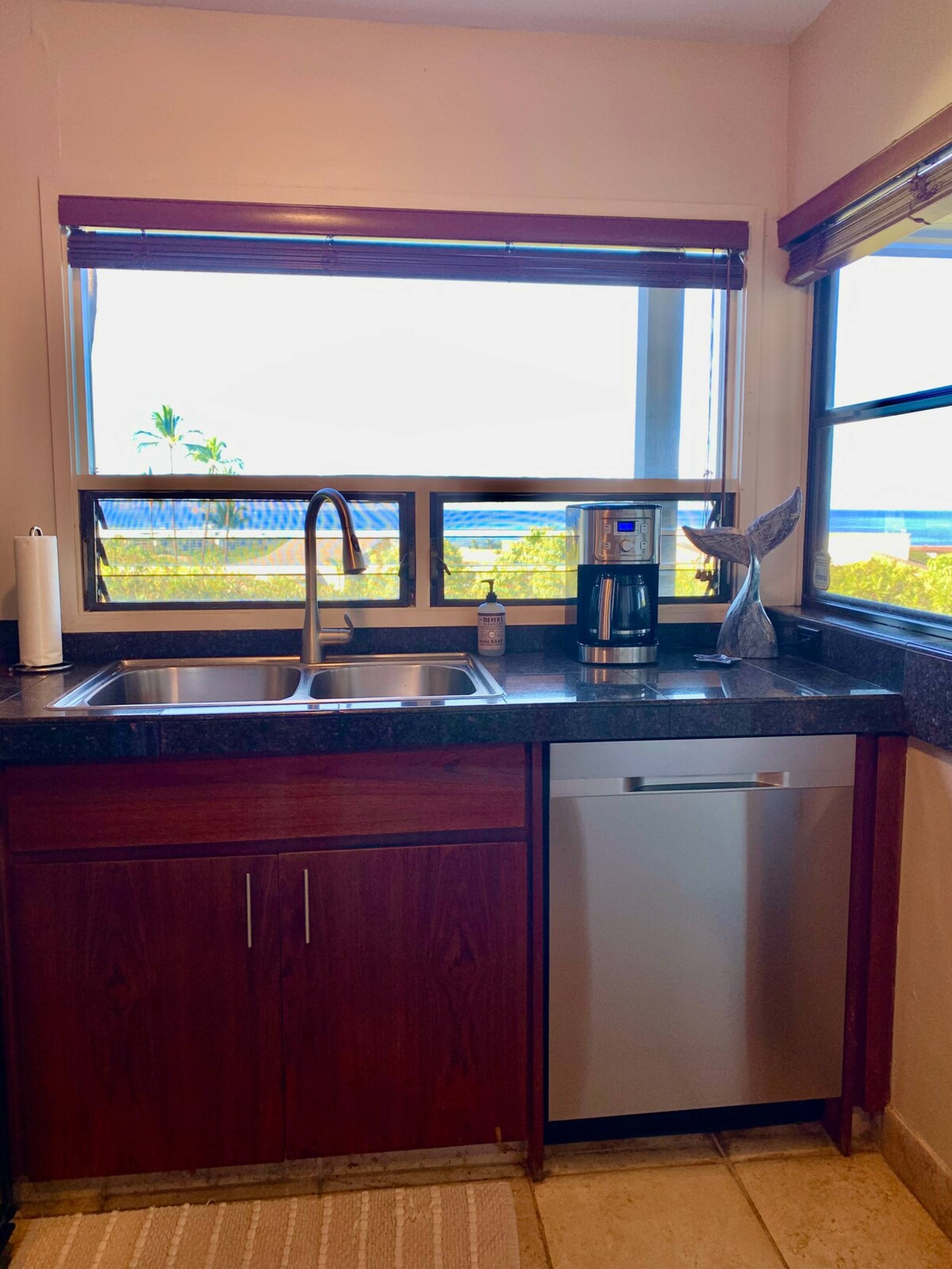 Wailea Ekolu 505, Ocean Views, New Furnishings - Photo 10