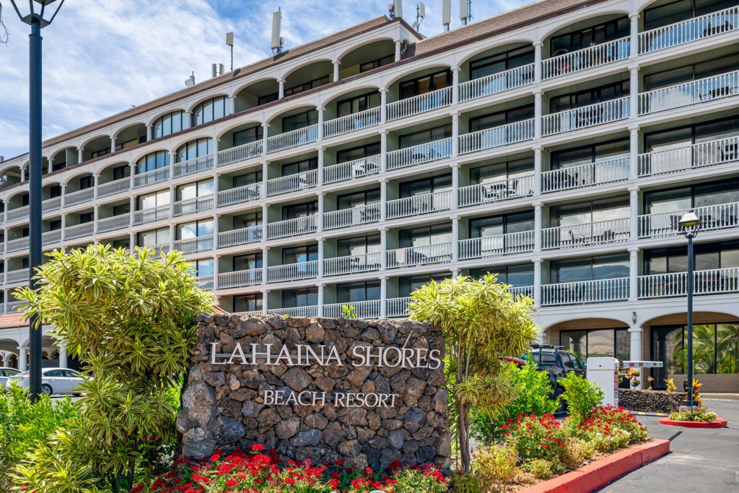 Charming Studio by the Beach Lahaina Shores 420 - Photo 37