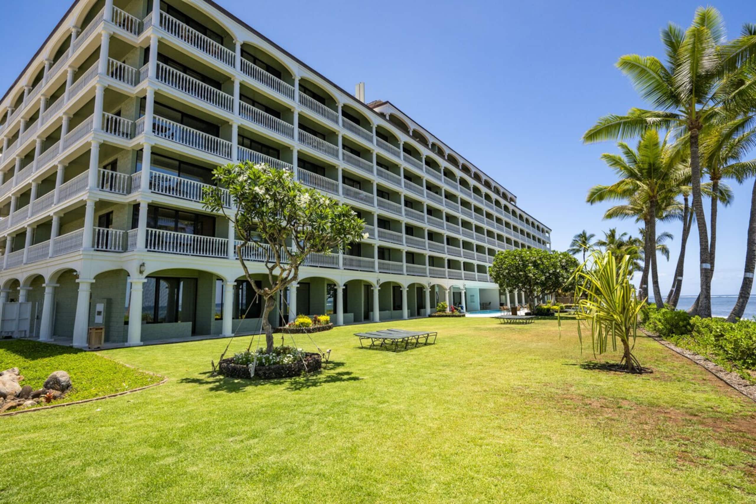 Charming Studio by the Beach Lahaina Shores 420 - Photo 22
