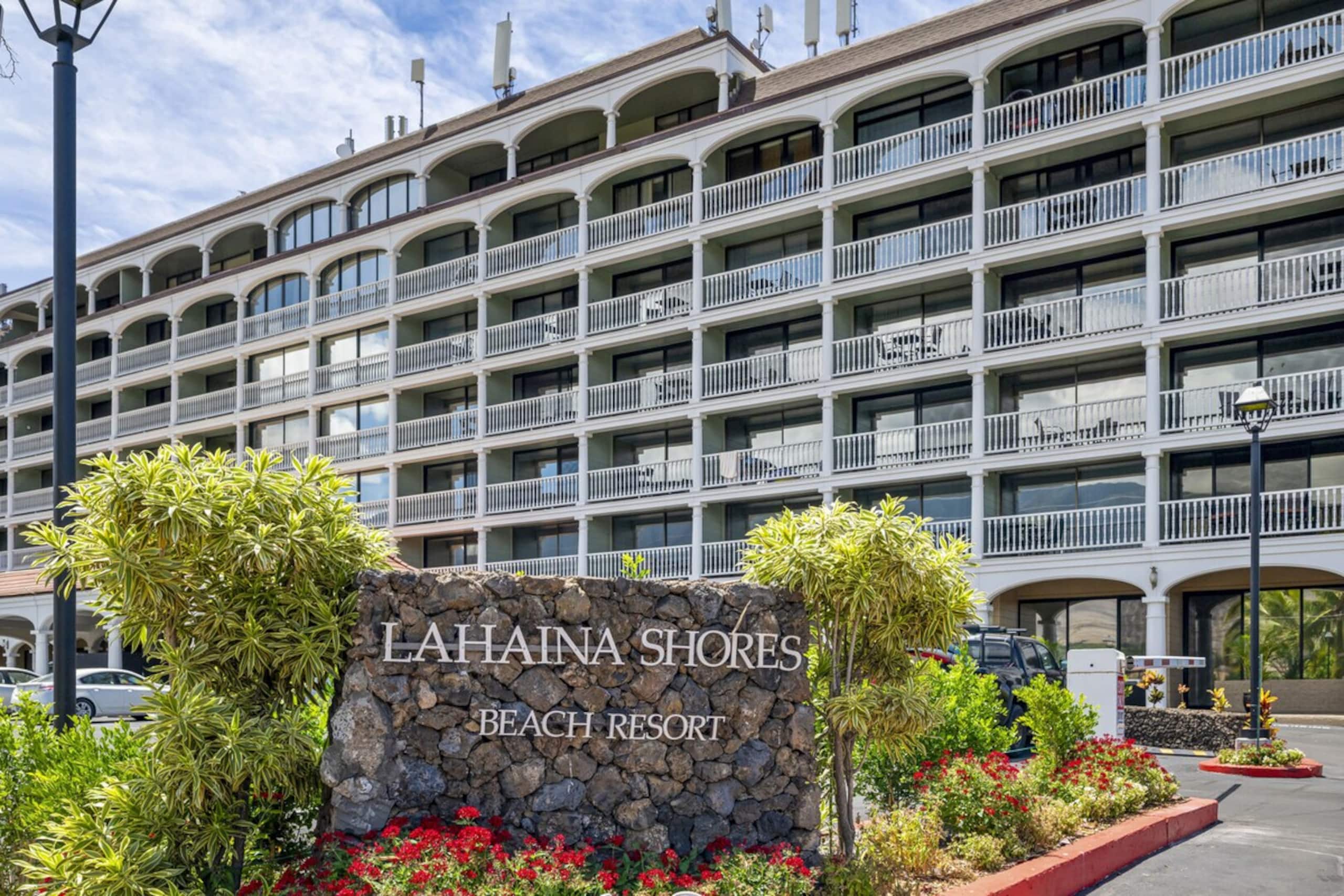 Charming Studio by the Beach Lahaina Shores 420 - Photo 24