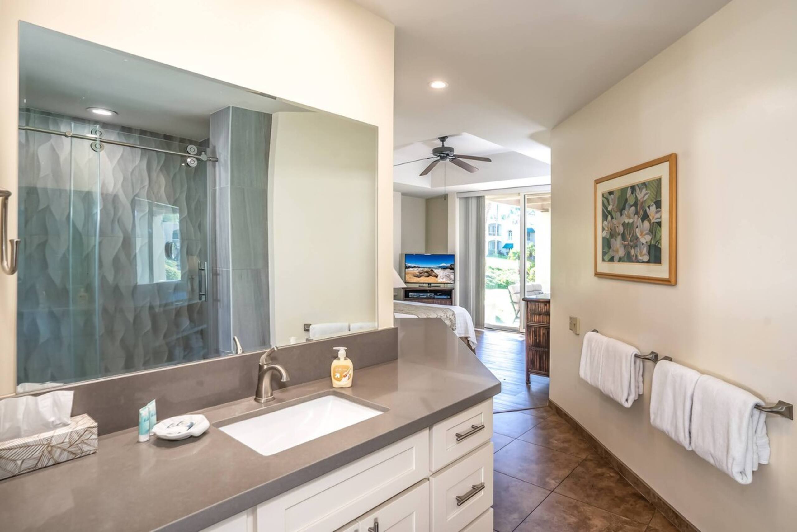 Spacious Unit, Inner Courtyard Full Kitchen PA1207 - Photo 21