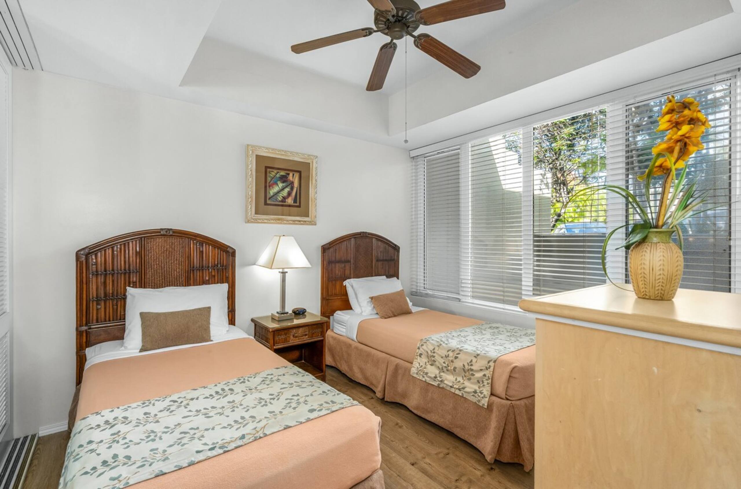 Spacious Unit, Inner Courtyard Full Kitchen PA1207 - Photo 26