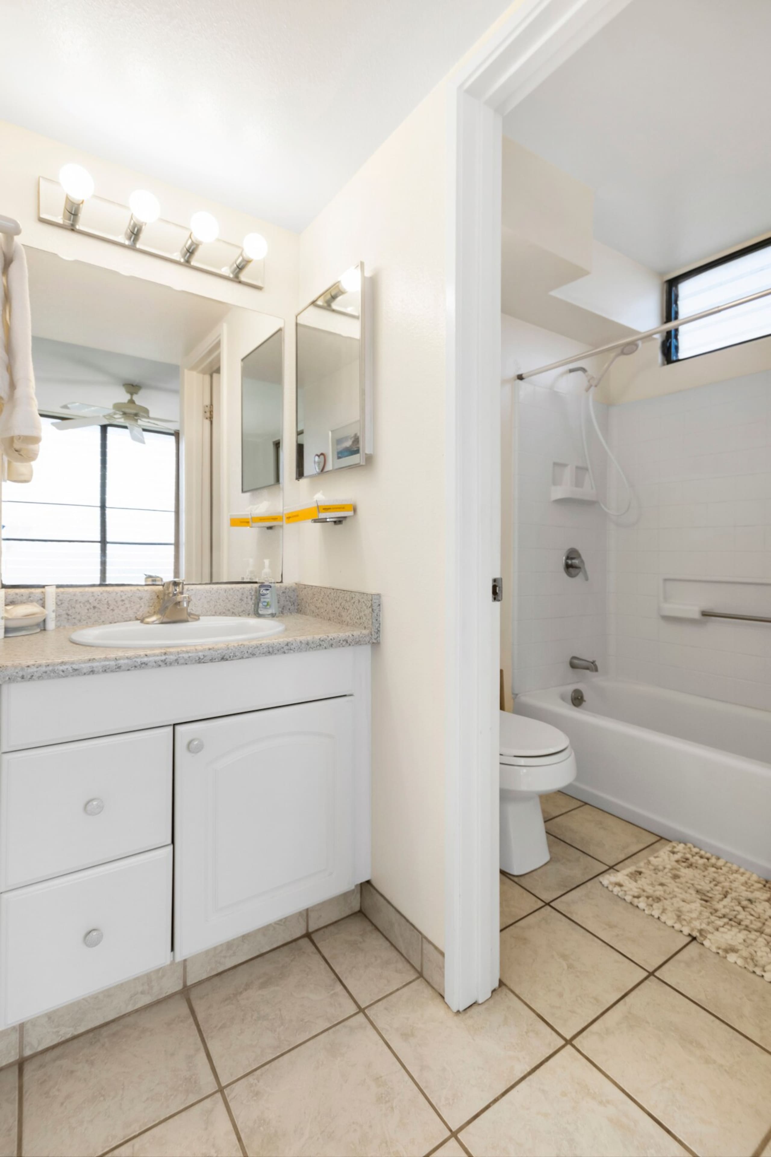 Ocean View Condo With Pool & Beach Access - Photo 21