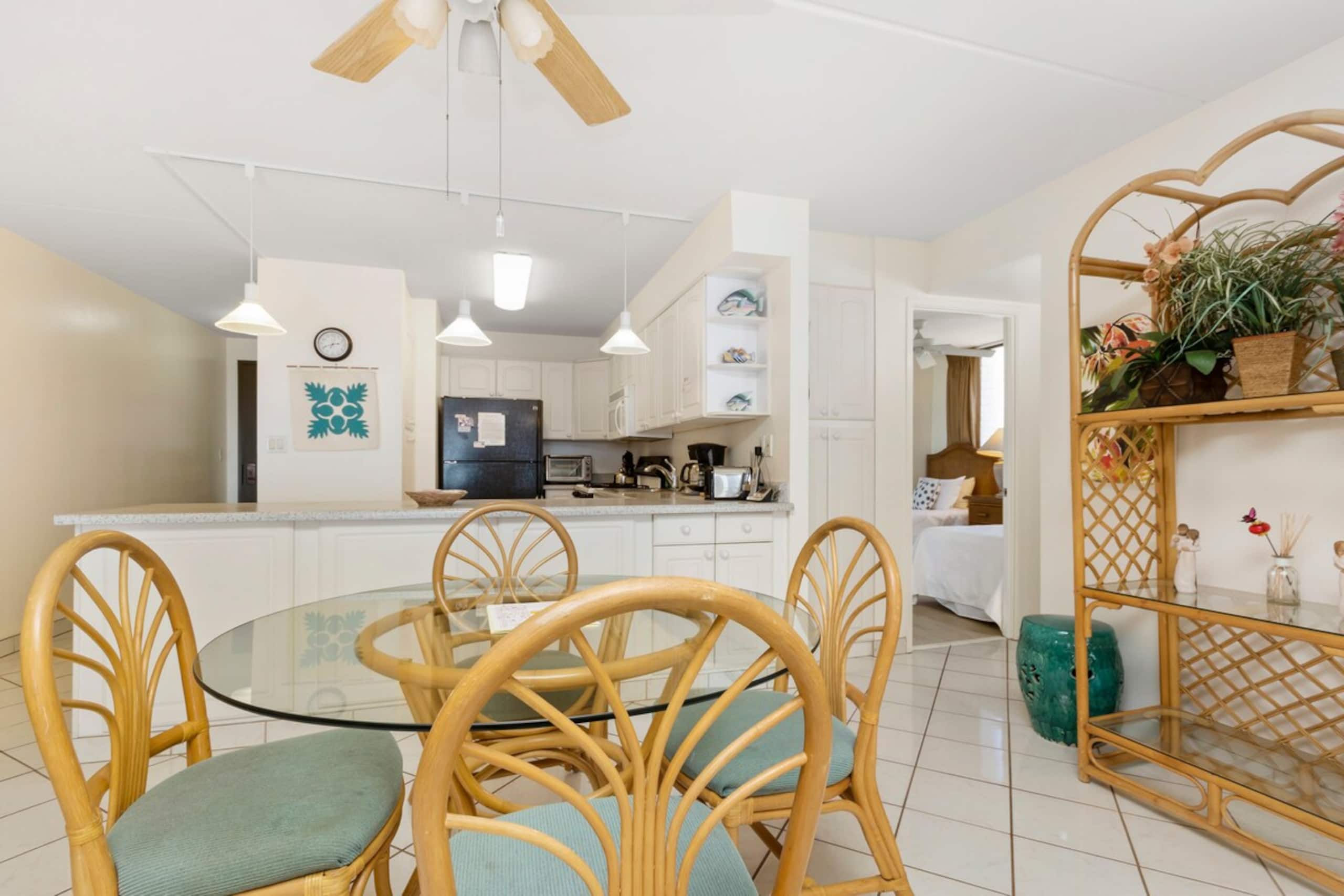 Ocean View Condo With Pool & Beach Access - Photo 8