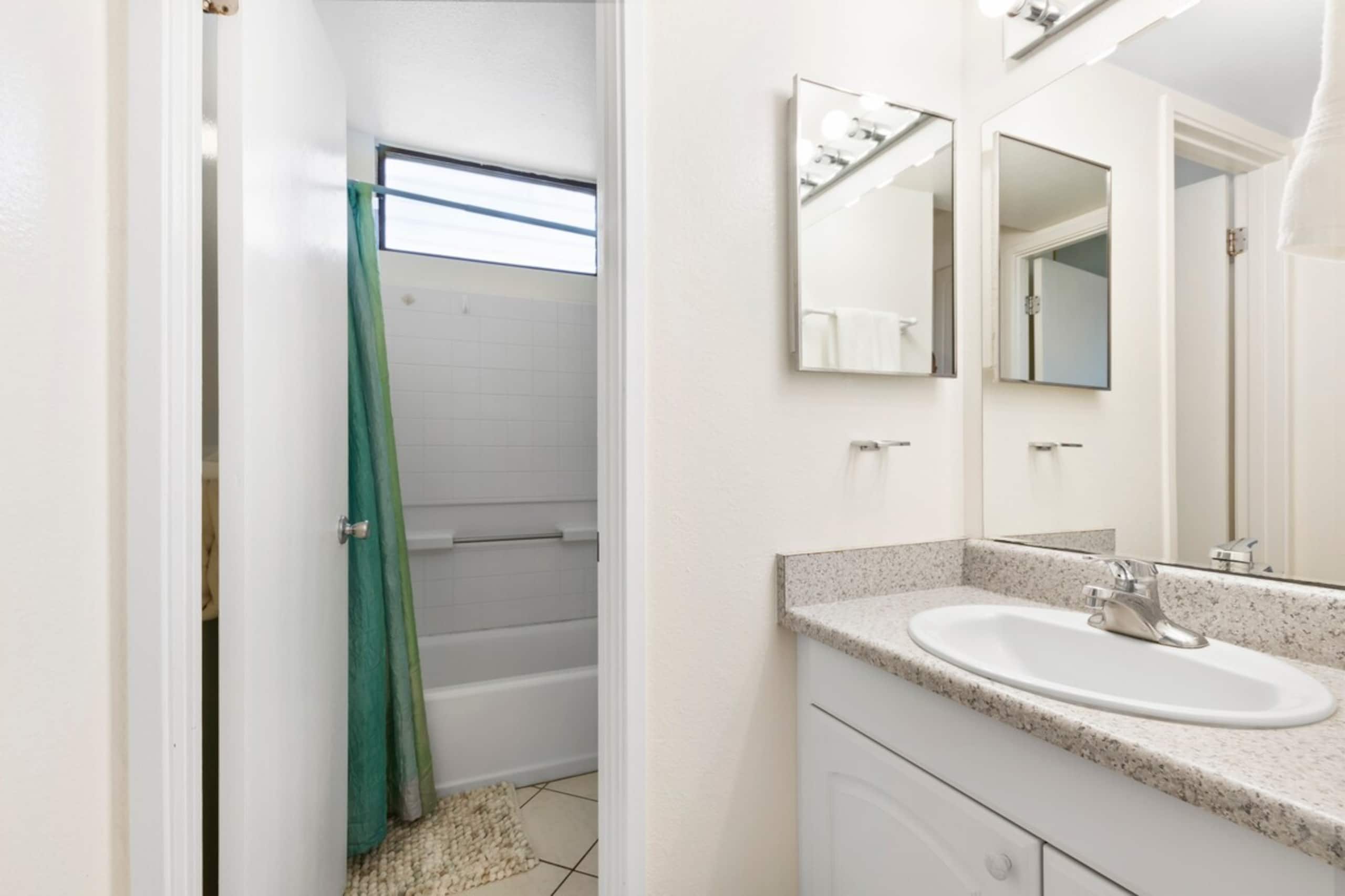 Ocean View Condo With Pool & Beach Access - Photo 29