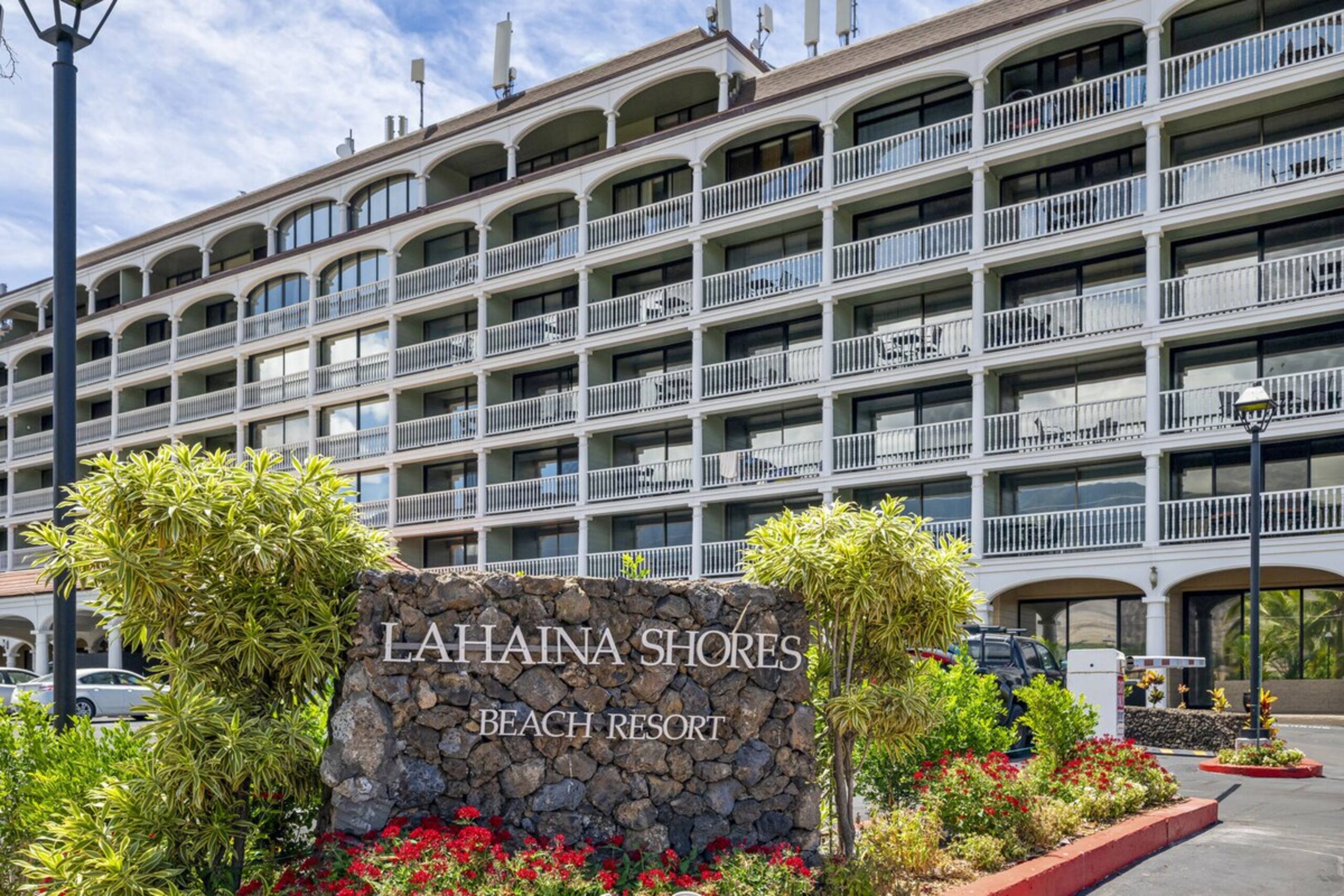 New Listing: Comfort & Beachfront Bliss - Photo 25