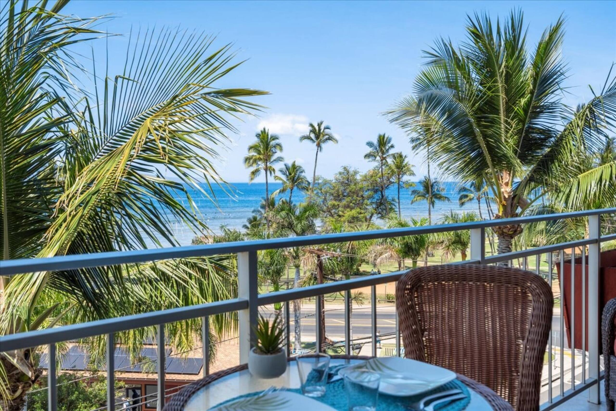 Oceanfront Kihei penthouse with a 32ft lanai - Photo 27