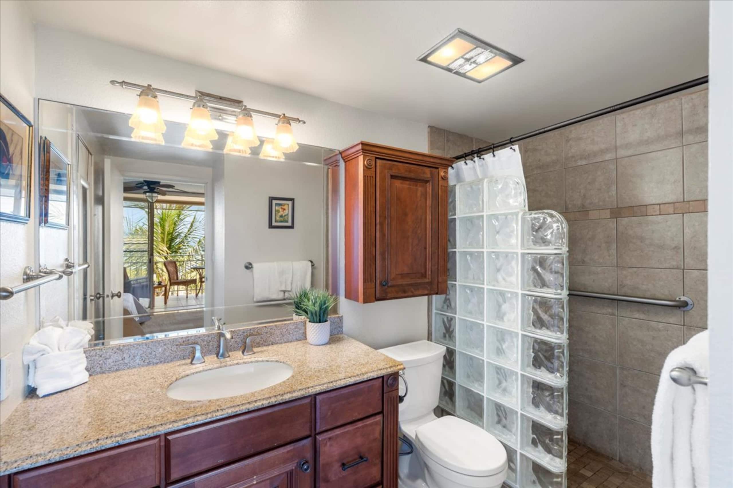 Oceanfront Kihei penthouse with a 32ft lanai - Photo 26