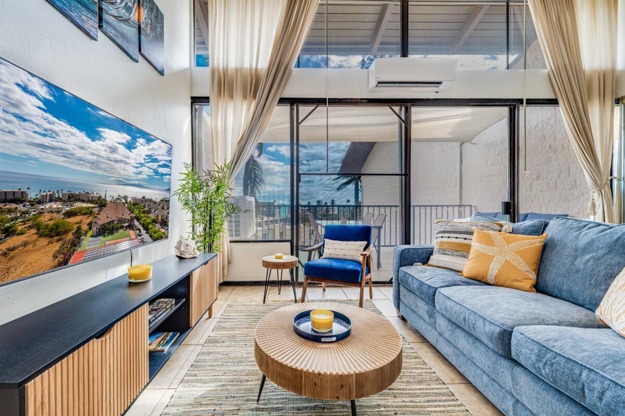 Gorgeous 2 Story Penthouse with Oceanview, Nearby - Photo 5
