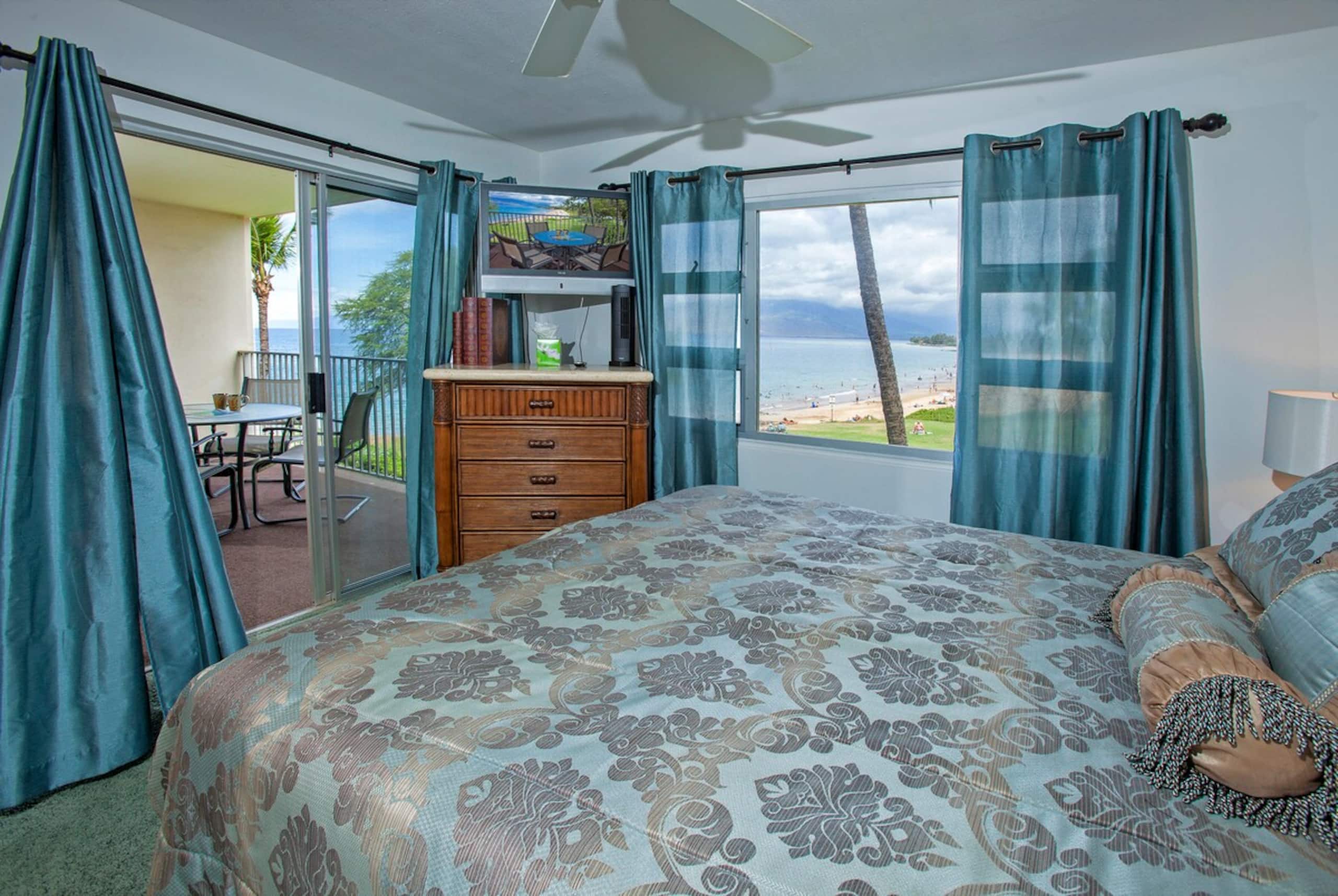 Maui Beachfront Escape With Pool - Photo 8