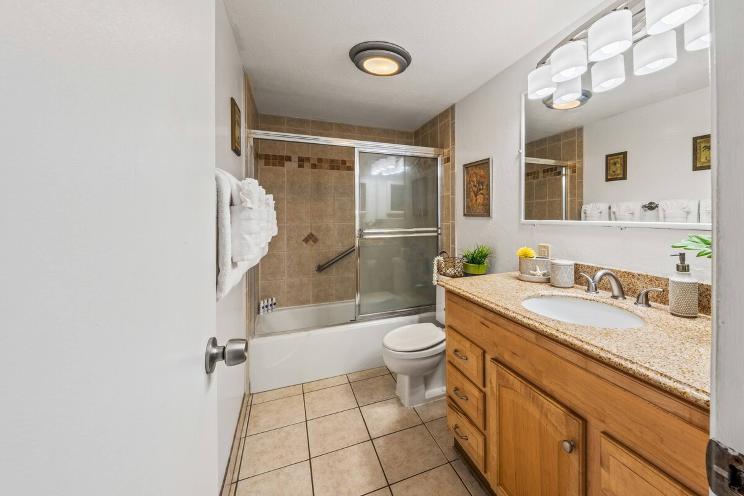 KKN 13231 New Listing Condo w Pool across beach - Photo 20