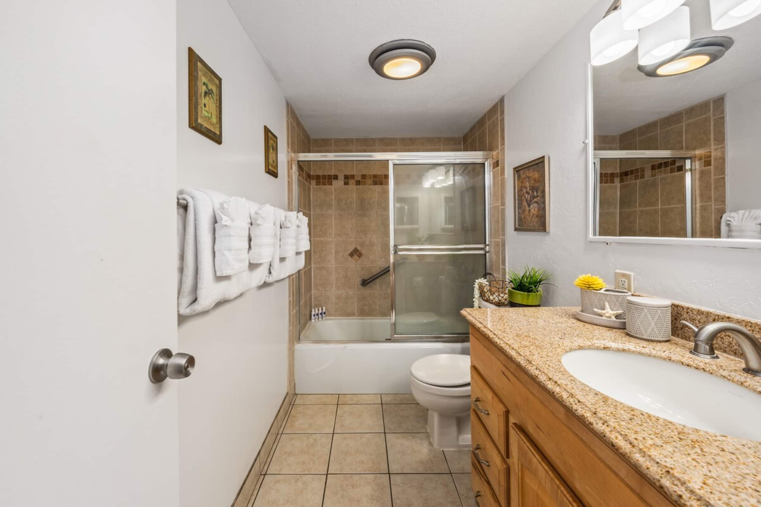 KKN 13231 New Listing Condo w Pool across beach - Photo 24
