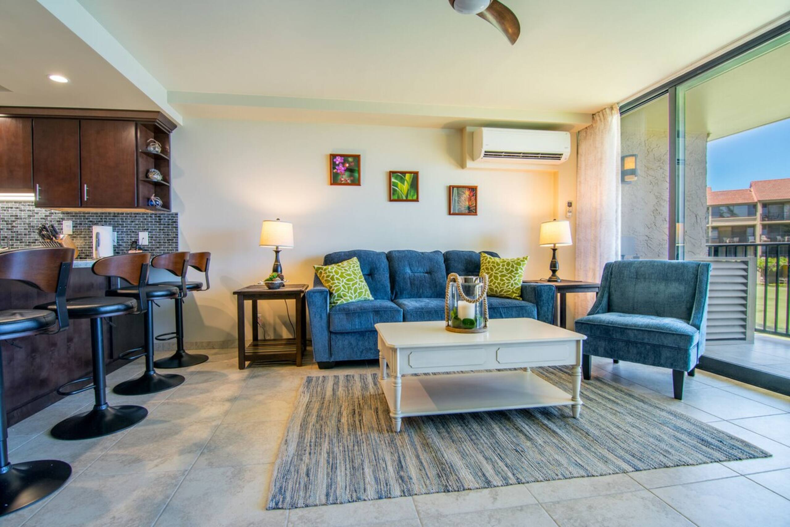 Custom remodel and breathtaking views - Photo 6