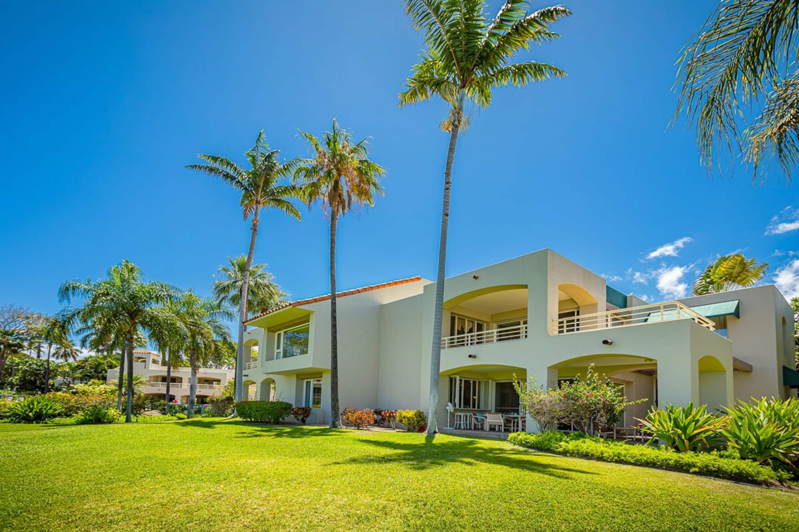 Wailea condo w/ sunset views and pool access - Photo 57