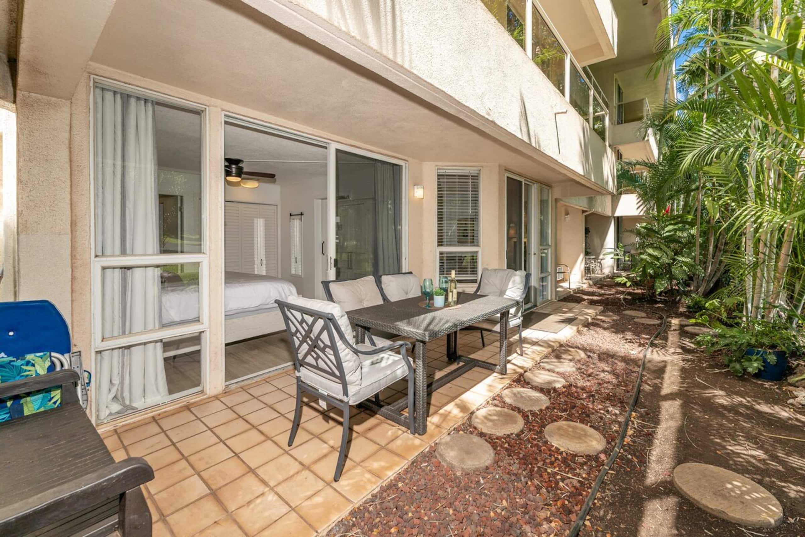 Beachside Bungalow - remodeled 2 bd/bth ground flr - Photo 49