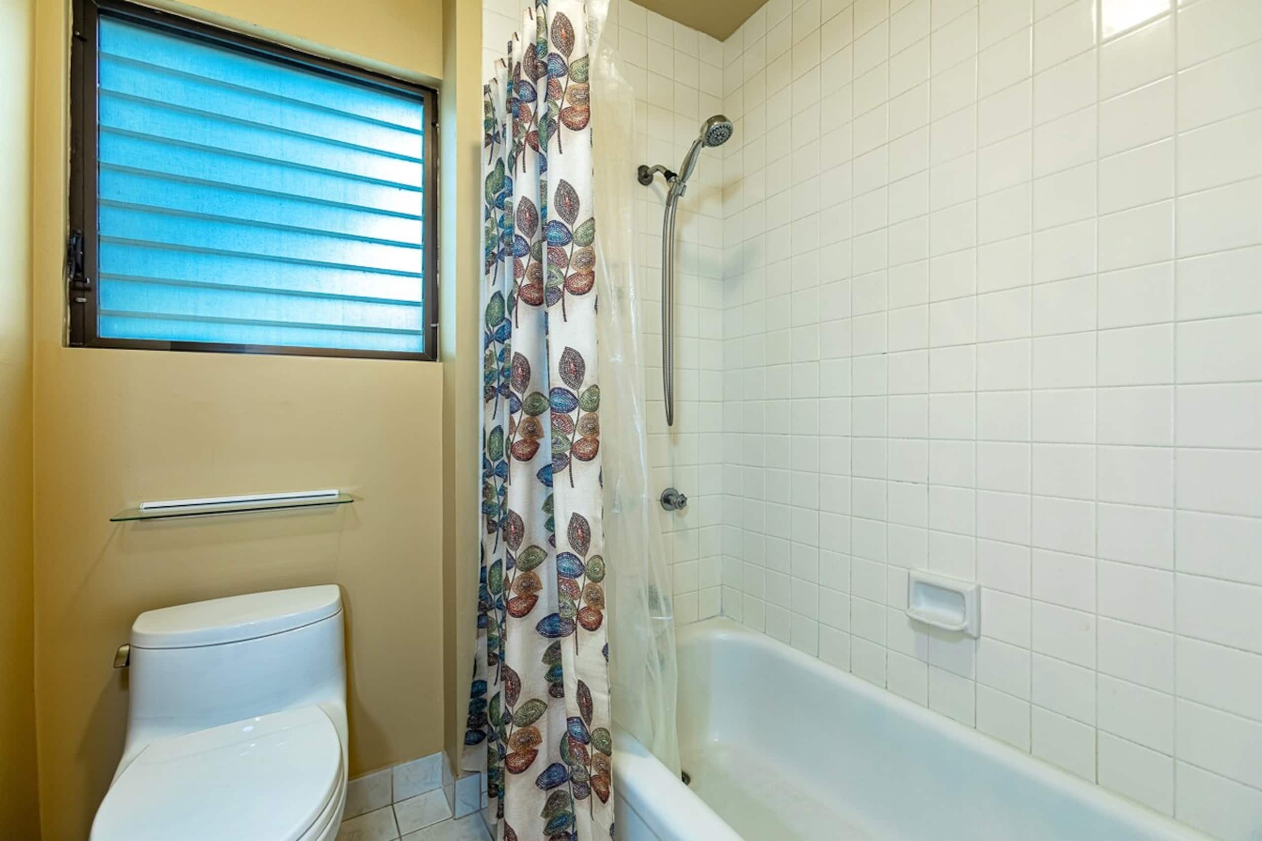 Beachfront Wailea condo w/ garden lanai - Photo 19