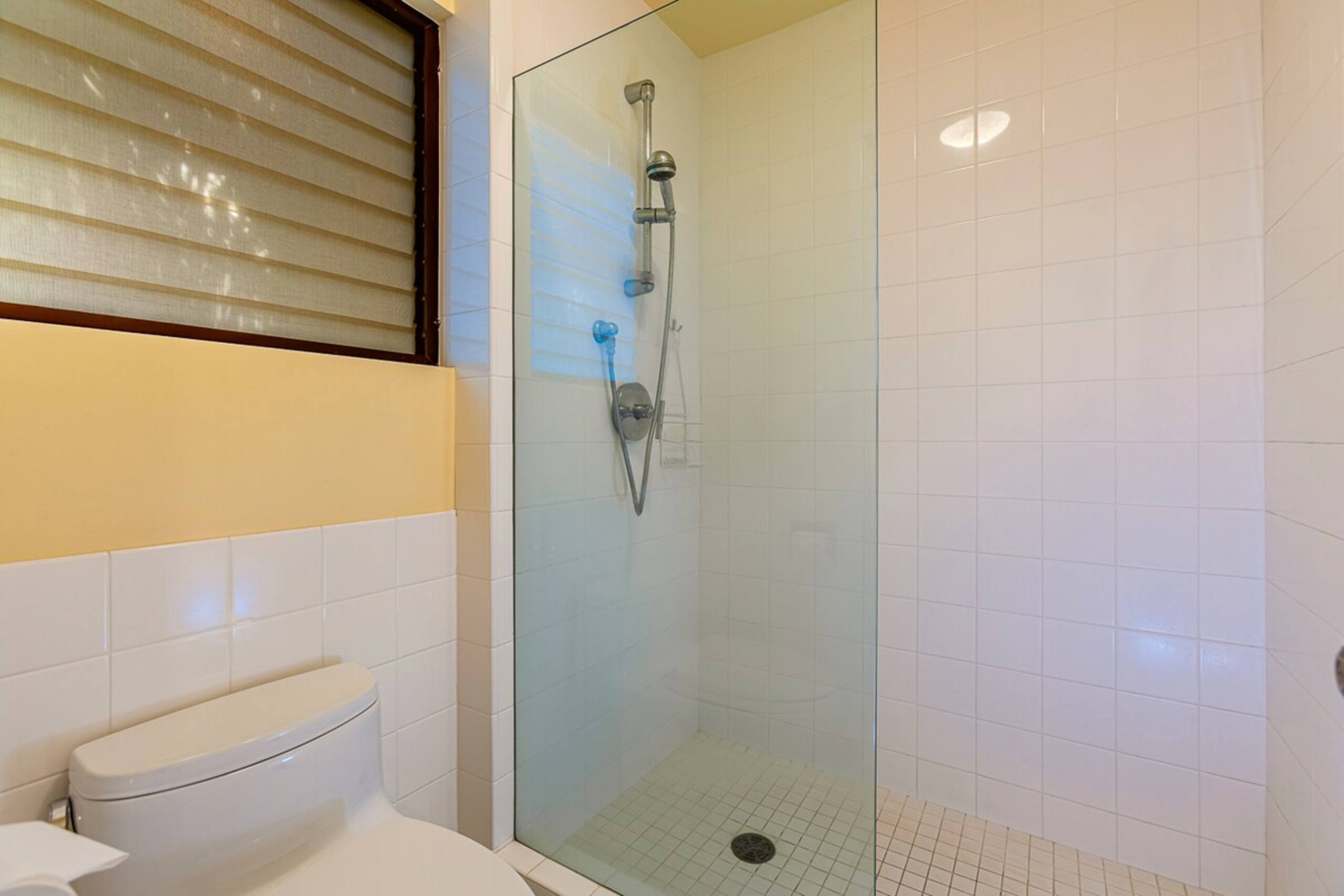 Beachfront Wailea condo w/ garden lanai - Photo 27