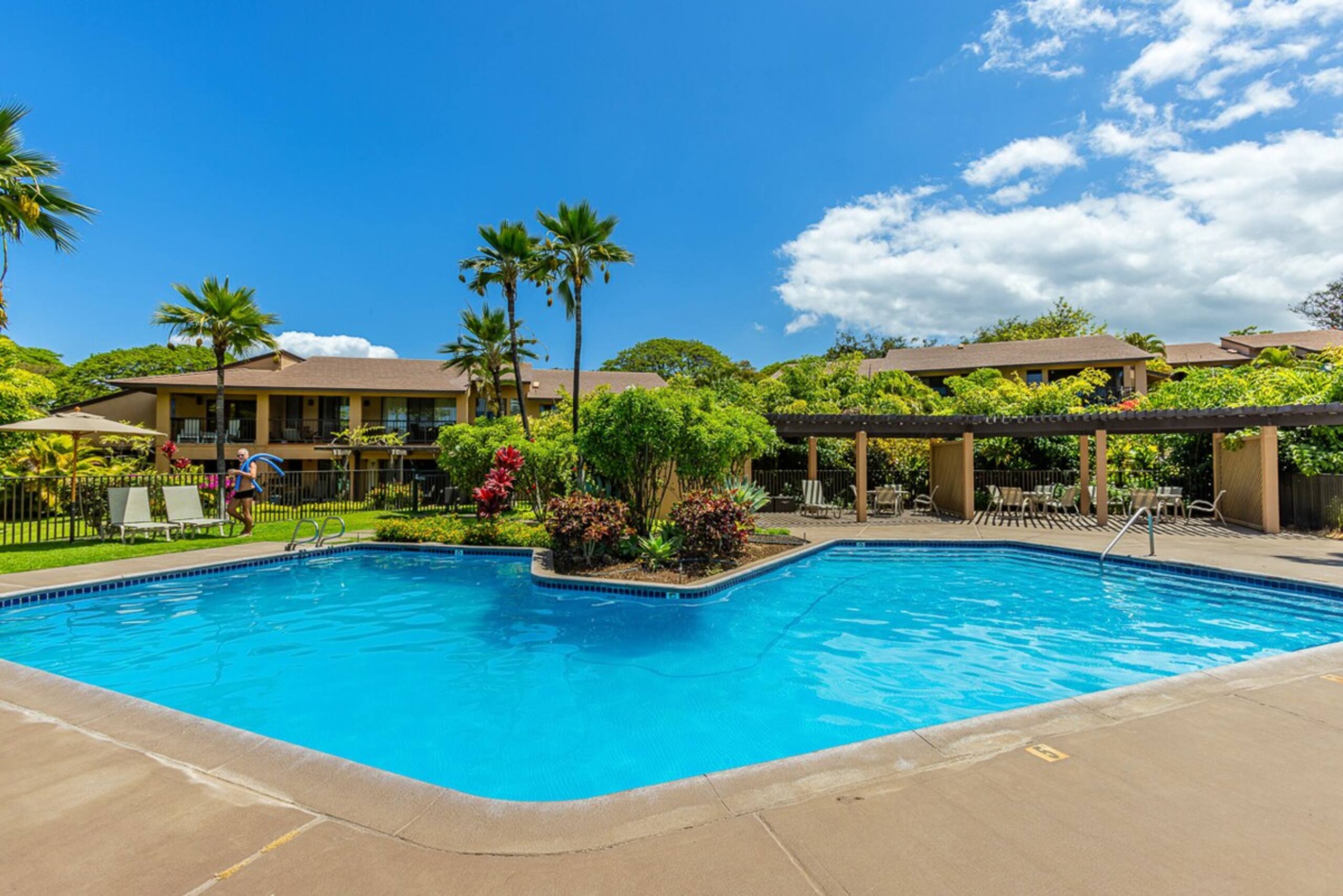 Beachfront Wailea condo w/ garden lanai - Photo 34
