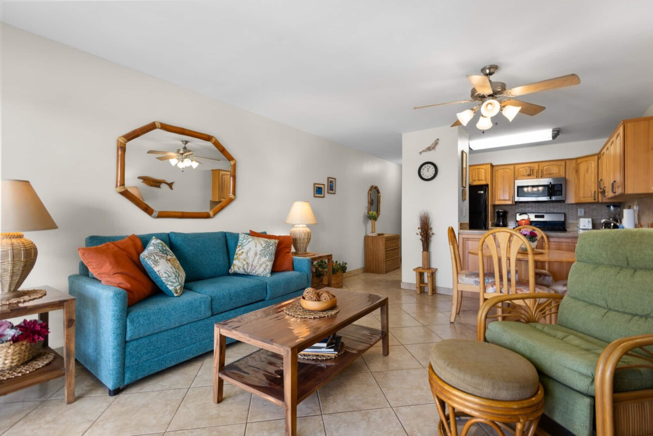 Tropical Escape Poolside Condo with Beach Access - Photo 3