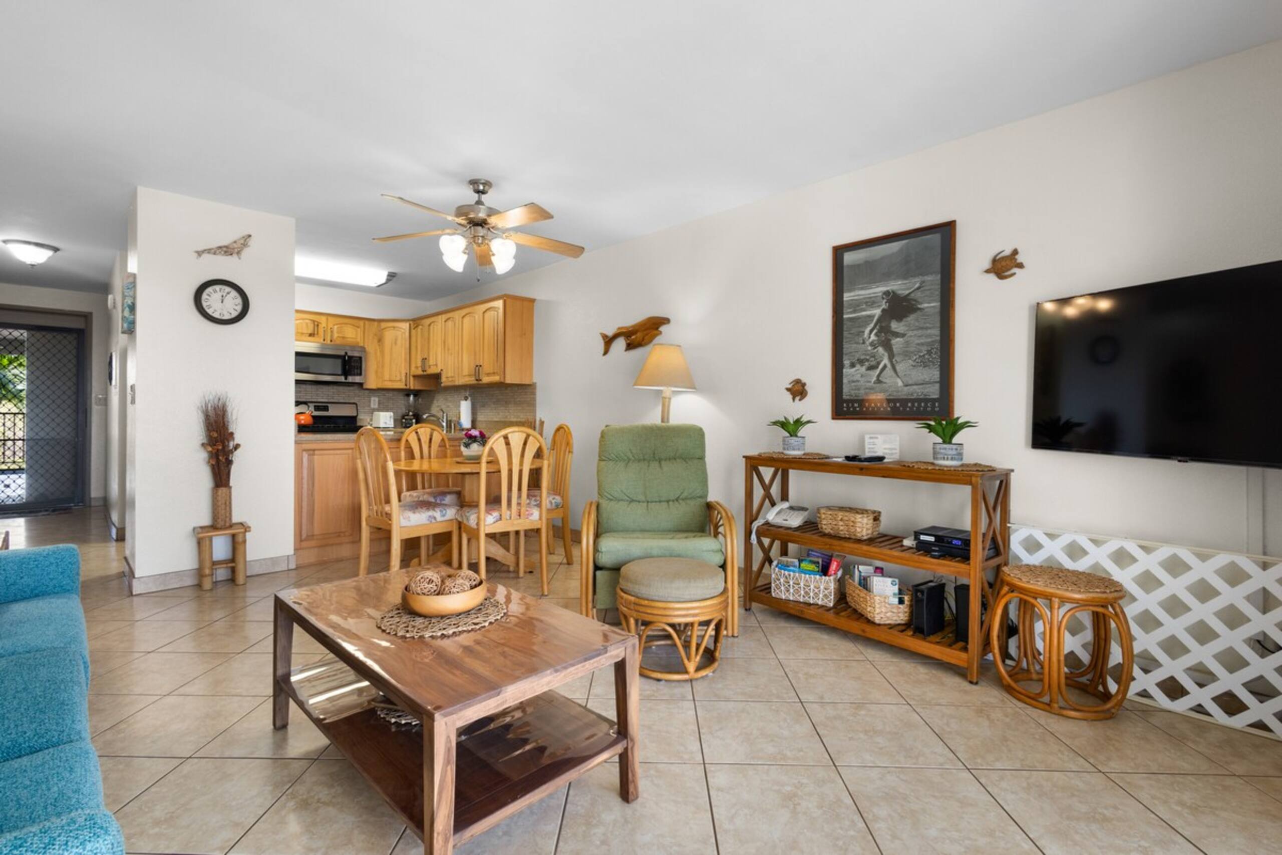 Tropical Escape Poolside Condo with Beach Access - Photo 11