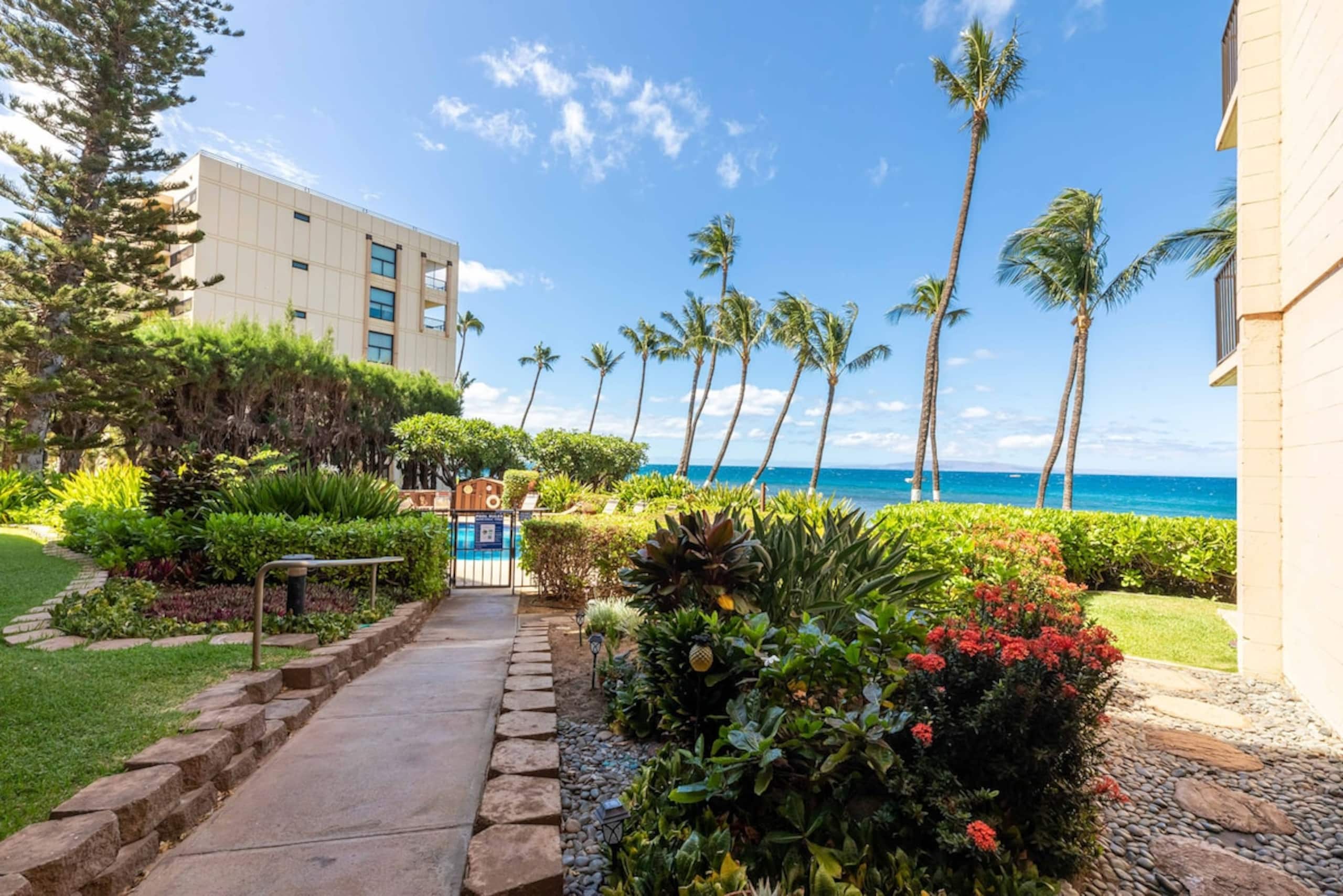 Ocean Front/Ocean View Condo on Maui's Sugar Beach - Photo 25