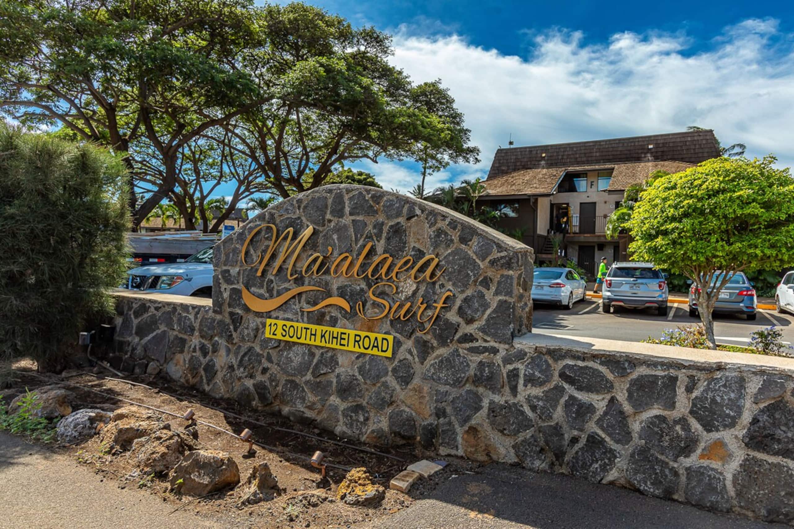 Oceanfront condo w/ sunset lanai views, pools - Photo 58