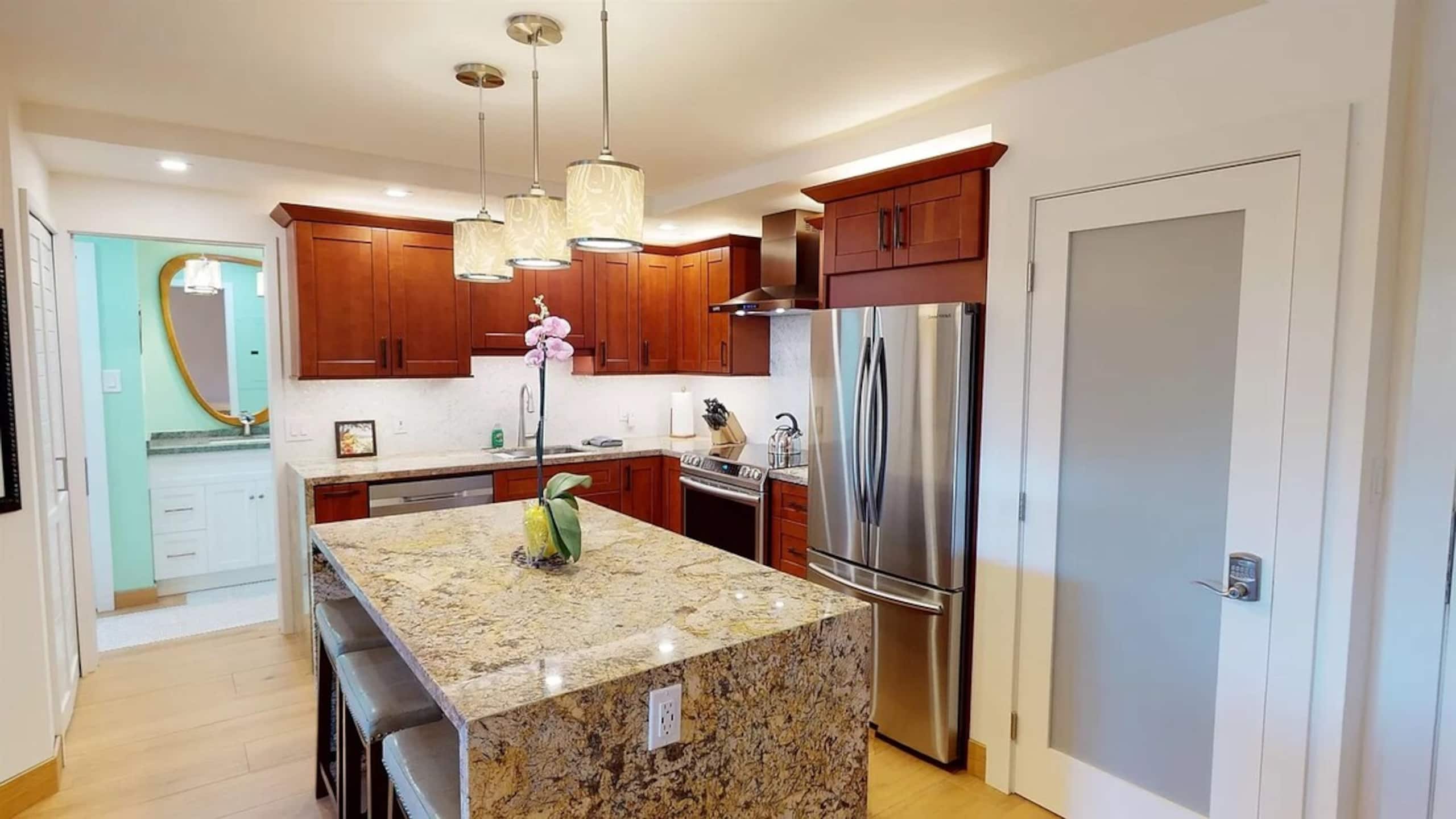 Maui Banyan beautiful 1 bed condo, Kihei, split AC - Photo 6