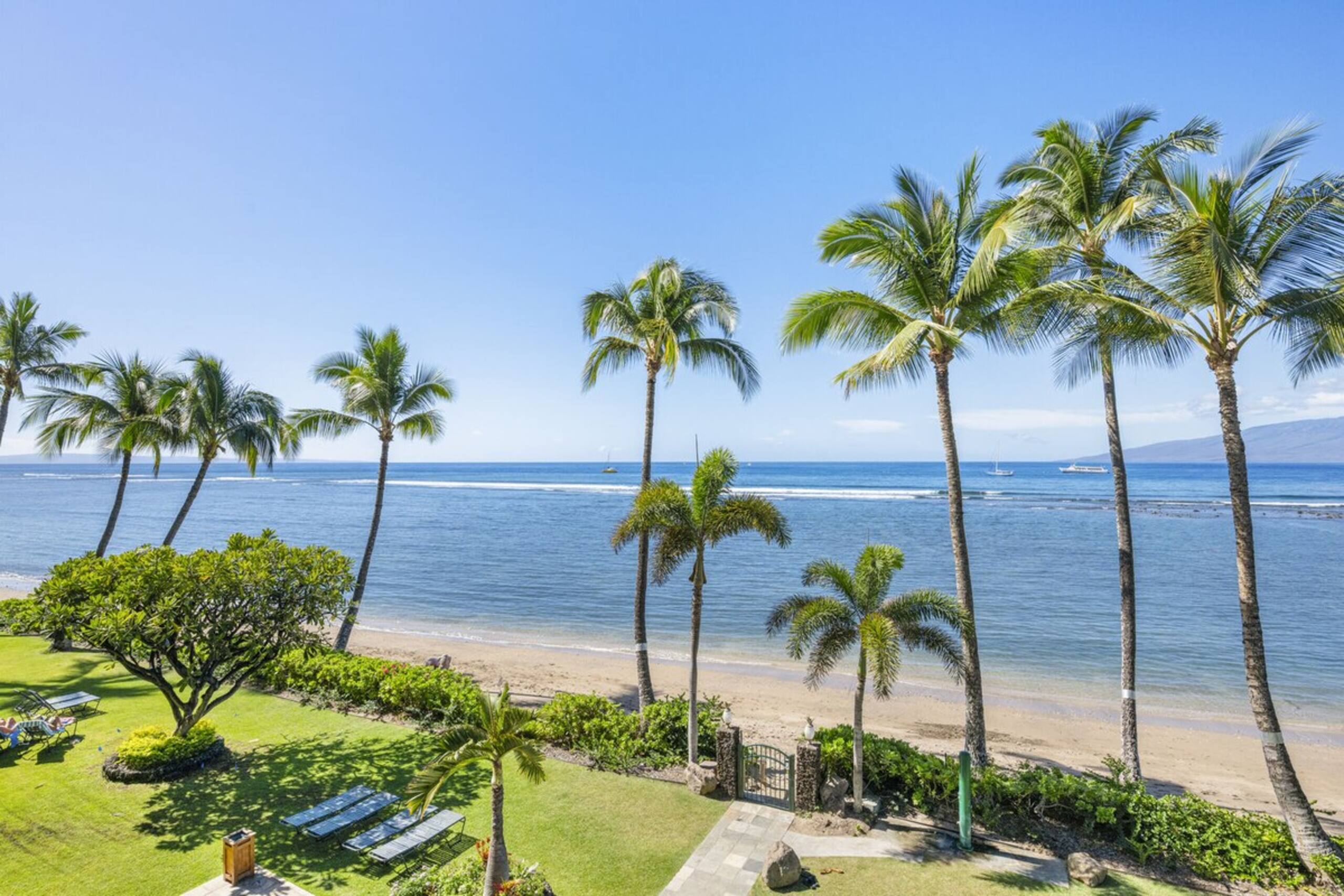 Beachfront Lahaina Shores 317 - Photo 27