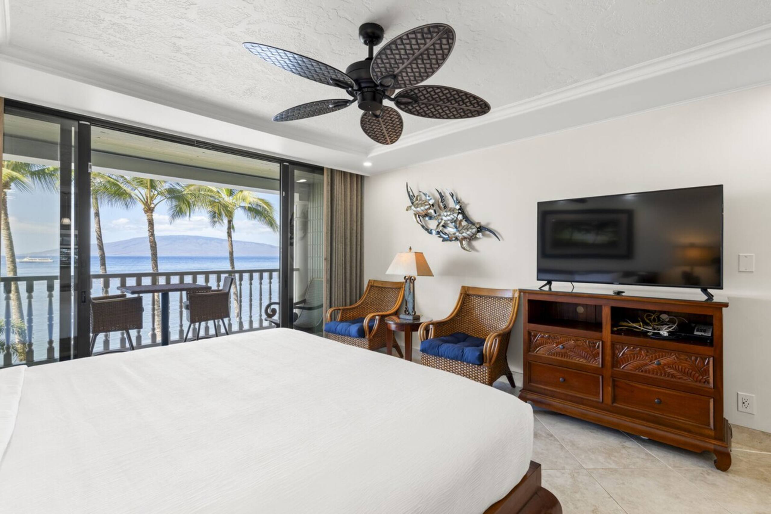 Beachfront Lahaina Shores 317 - Photo 5