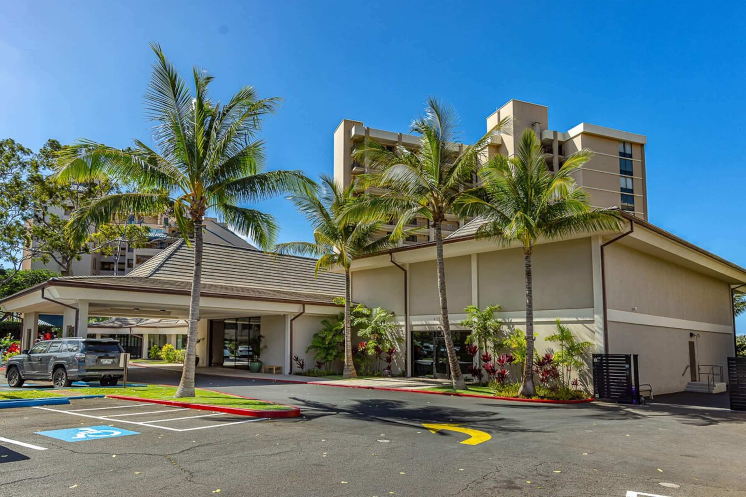 Oceanfront 1BR Kahana w/ whale views - Photo 39