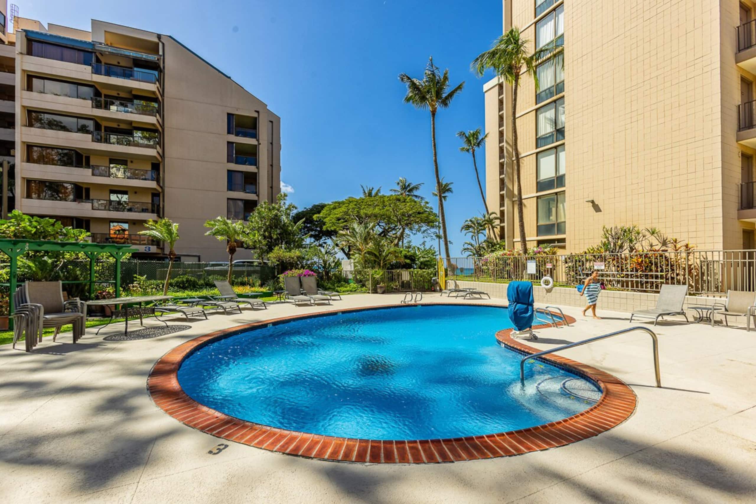 Oceanfront 1BR Kahana w/ whale views - Photo 22