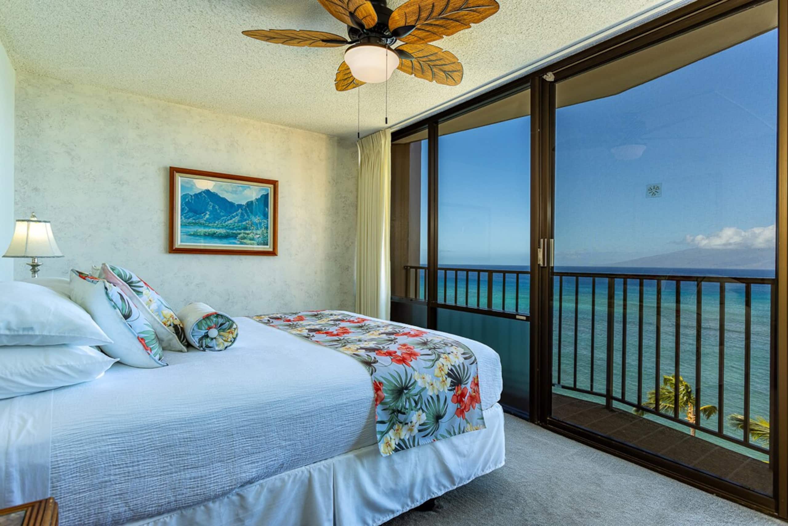 Oceanfront 1BR Kahana w/ whale views - Photo 14