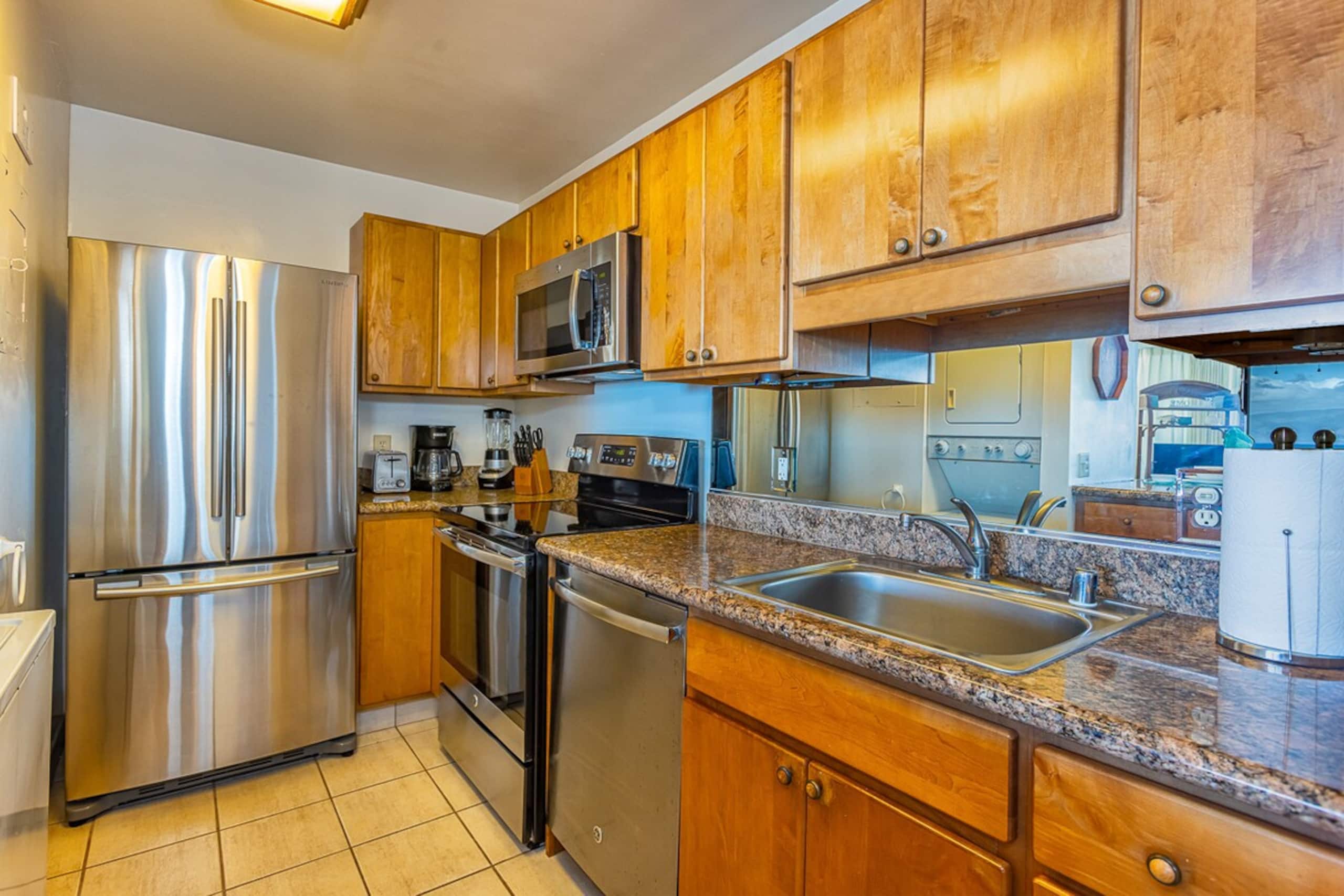 Oceanfront 1BR Kahana w/ whale views - Photo 11