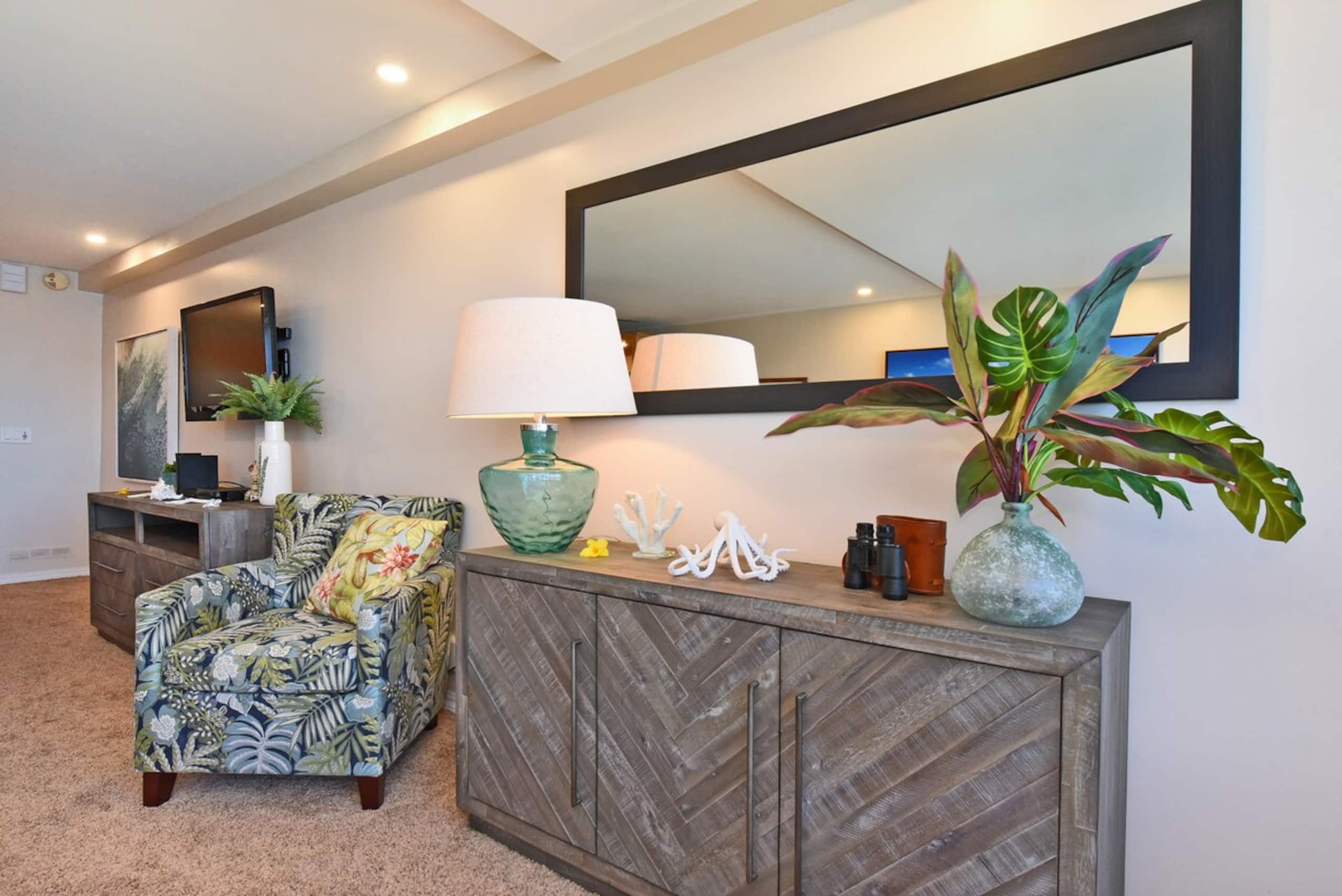 Maui Kai 206 Updated OceanFront Studio Pool AC - Photo 12
