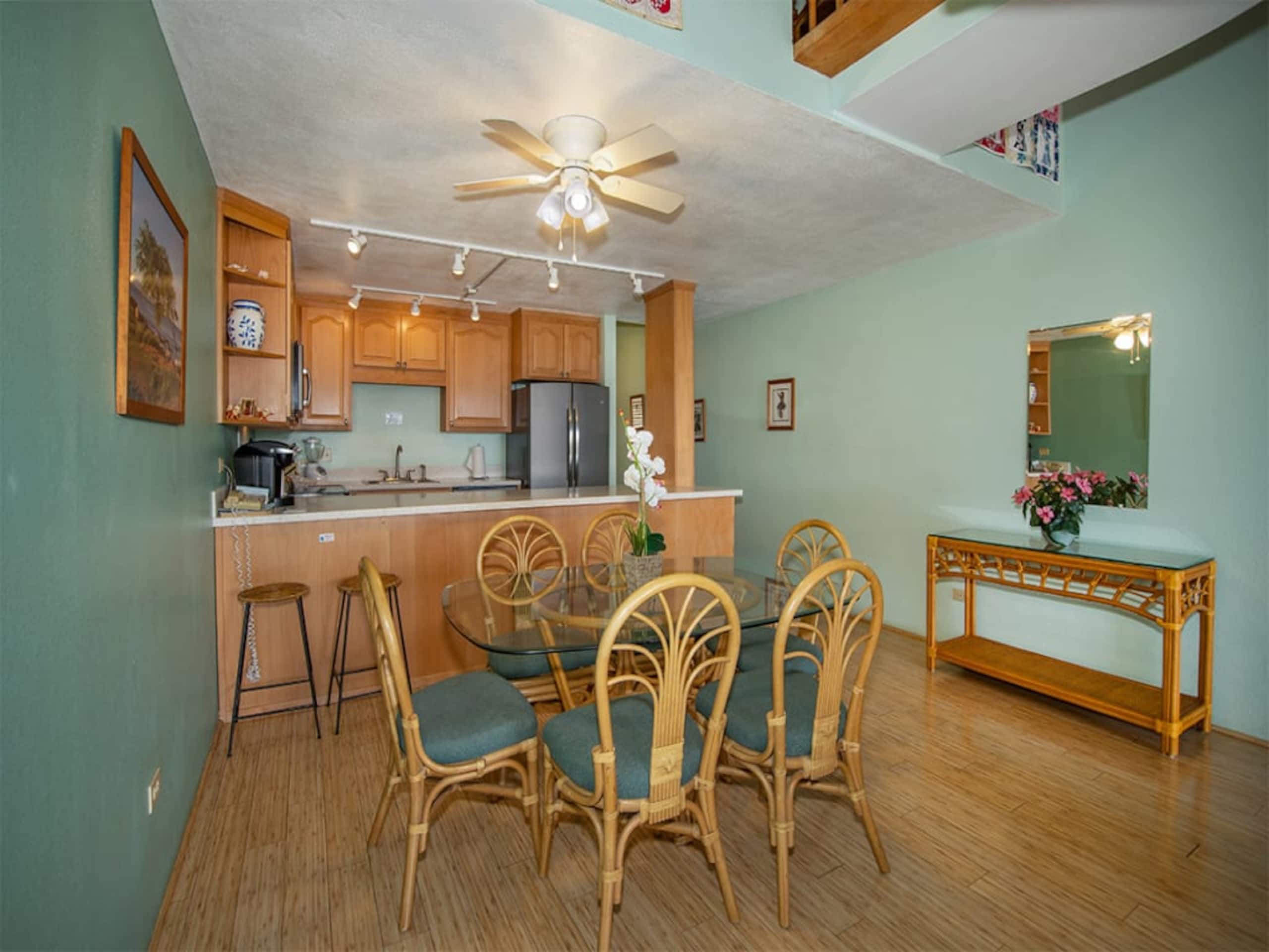 Island-Themed 2-Story w/Lanai & A/CKamaole Sands - Photo 57