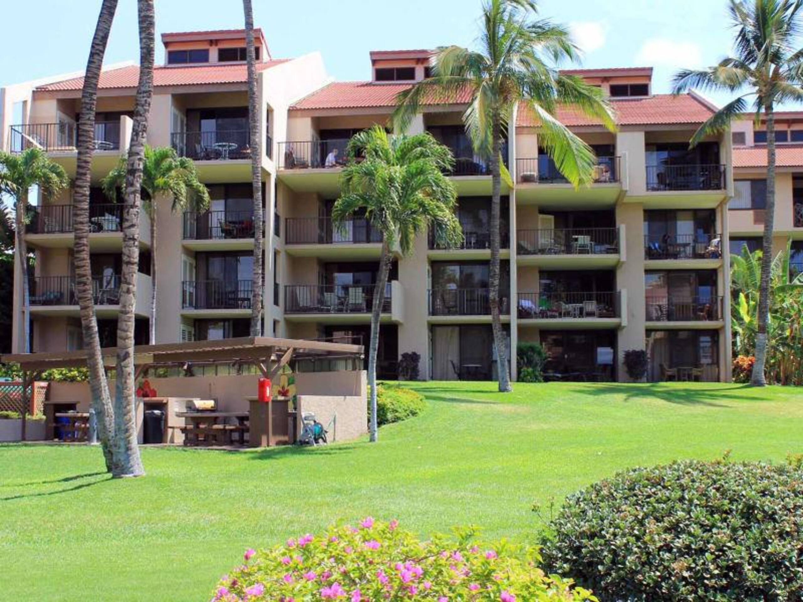 Island-Themed 2-Story w/Lanai & A/CKamaole Sands - Photo 36