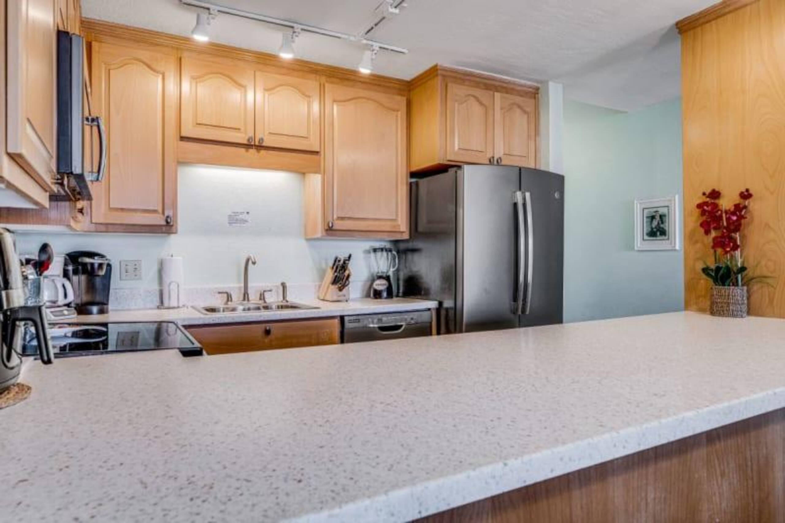 Island-Themed 2-Story w/Lanai & A/CKamaole Sands - Photo 8
