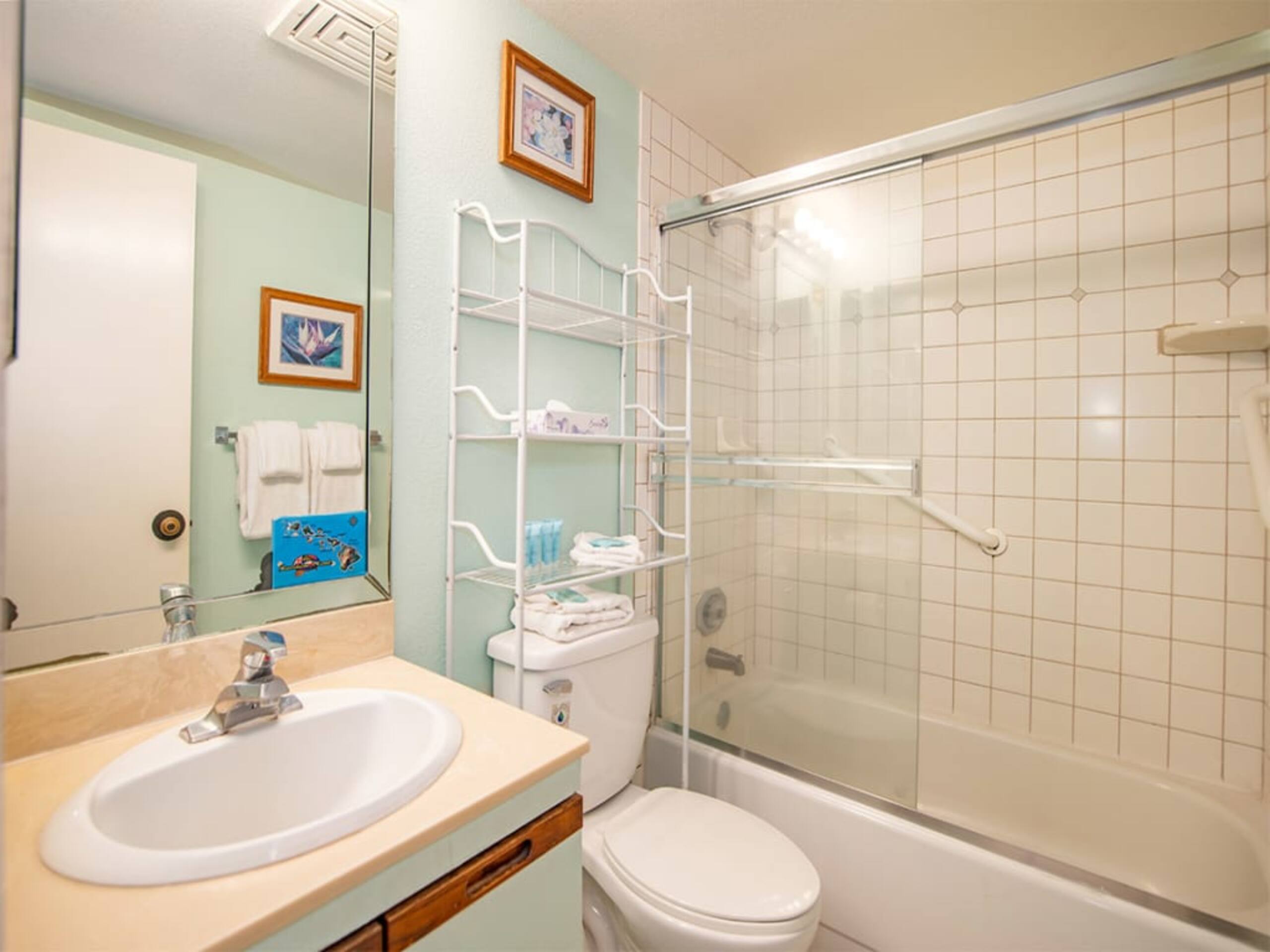 Island-Themed 2-Story w/Lanai & A/CKamaole Sands - Photo 71