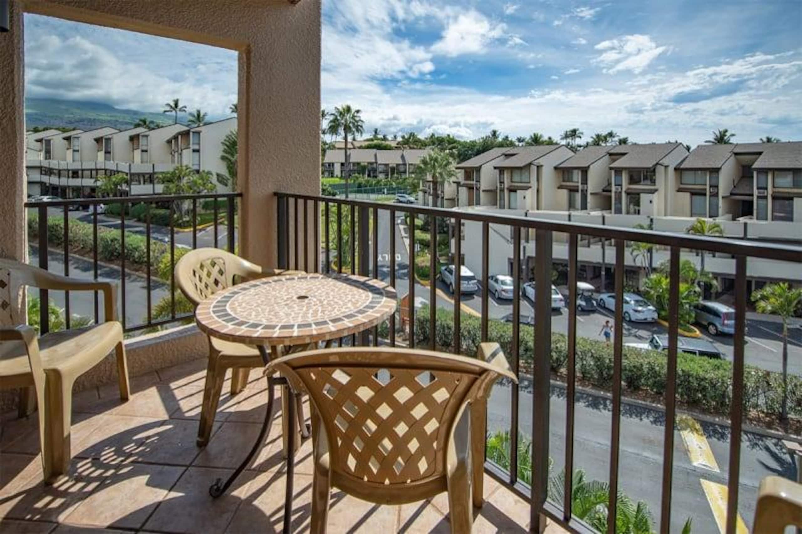 Island-Themed 2-Story w/Lanai & A/CKamaole Sands - Photo 39